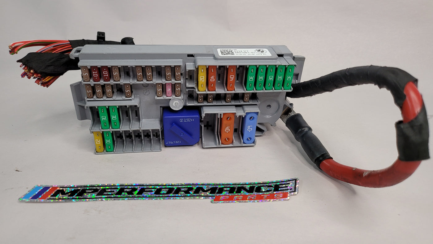 M3 X3 X5 Series G80 G01 G05 Interior Front Fuse Relay Box 6114 6807487 - MPerformance.parts