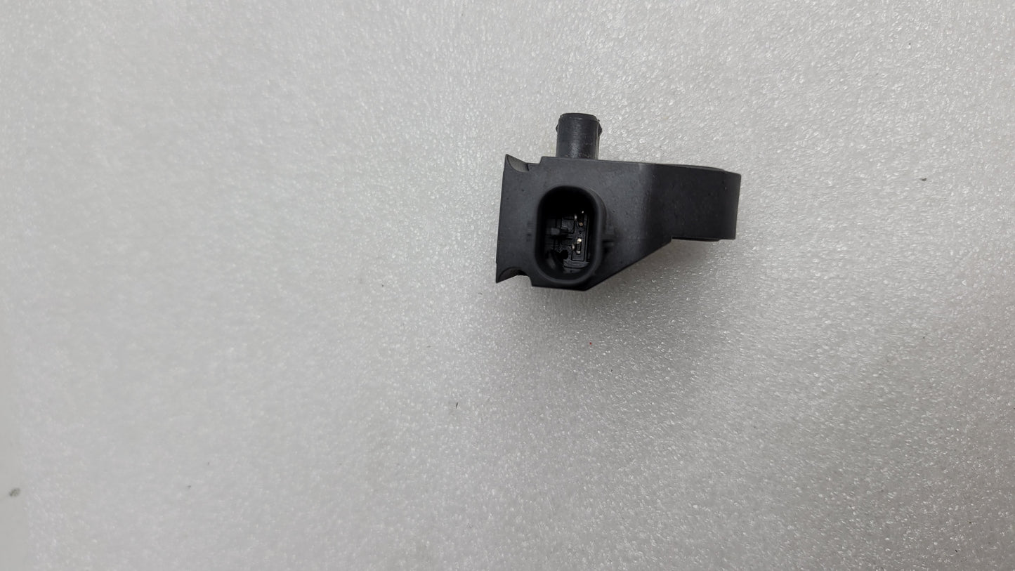 BMW G20 G26 G22 G80 FRONT AIRBAG DEPLOYMENT CRASH IMPACT SENSOR 5A2D769 - MPerformance.parts