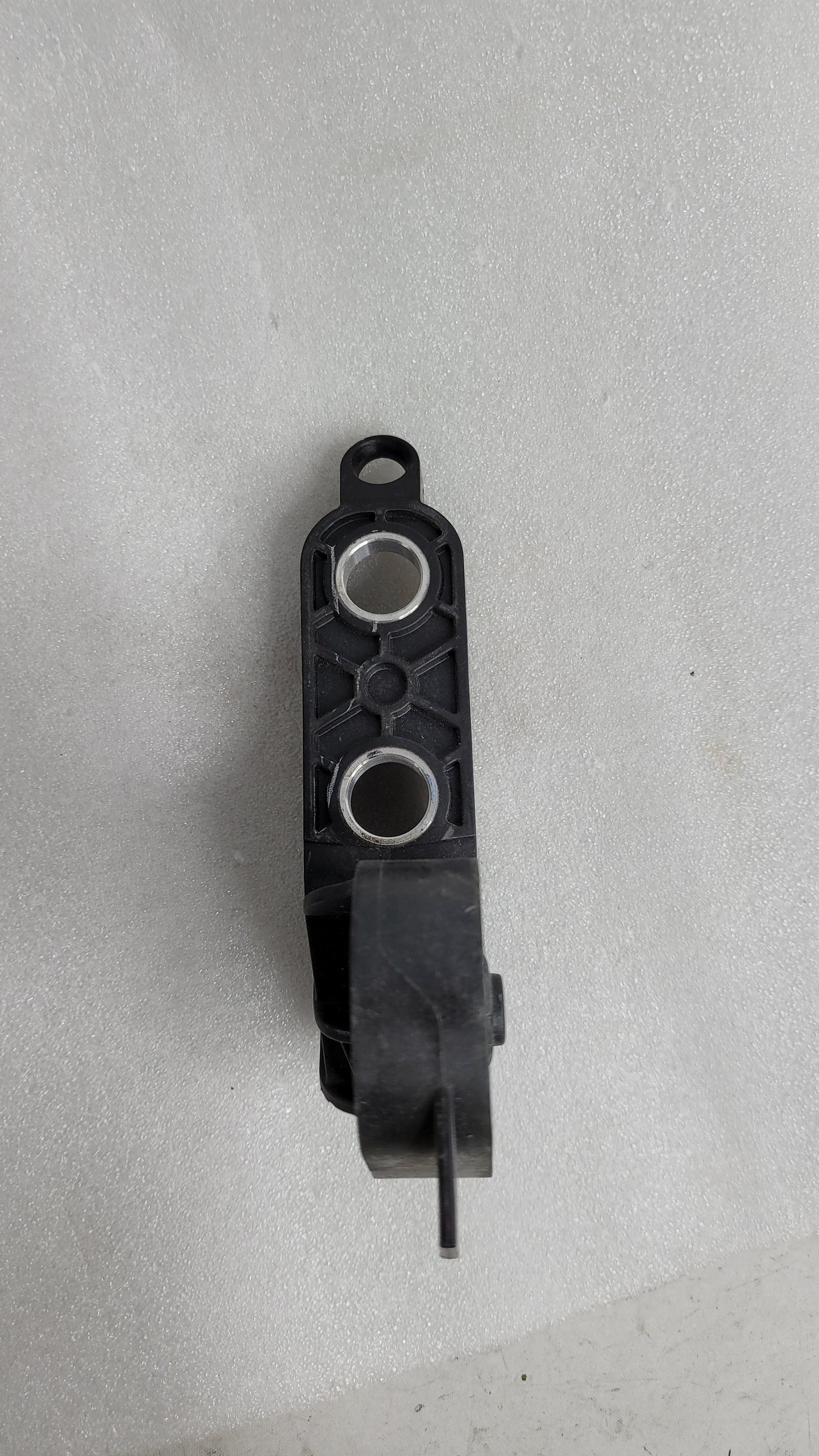 BMW M3 G80 Right Air Duct Bracket 7457052 - MPerformance.parts