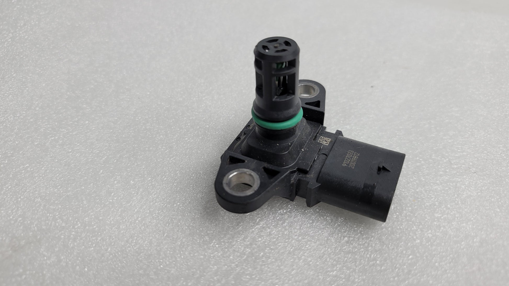 BMW F80 F82 F83 M3 M4 3.5 TMAP INTAKE PRESSURE SENSOR 7843531 - MPerformance.parts