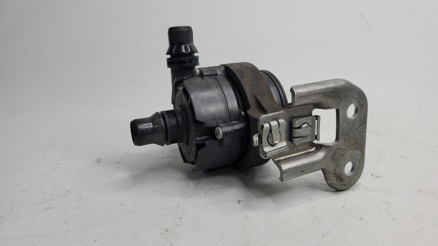 F80 BMW M3 AUXILIARY WATER PUMP 3.0 PETROL 7850568 - MPerformance.parts