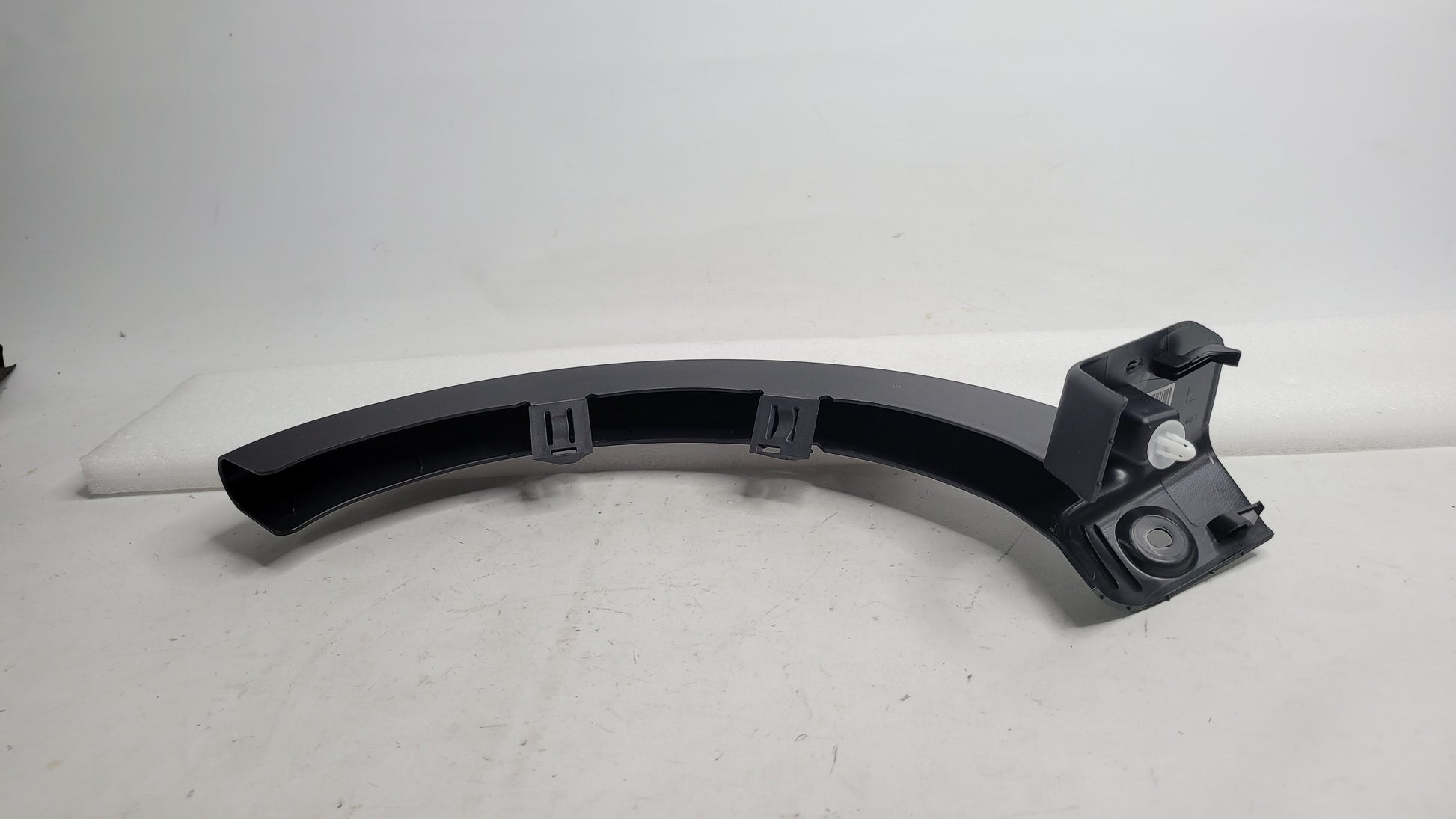 BMW G80 M3 Fairing Hinge Tailgate Left 7430623 - MPerformance.parts