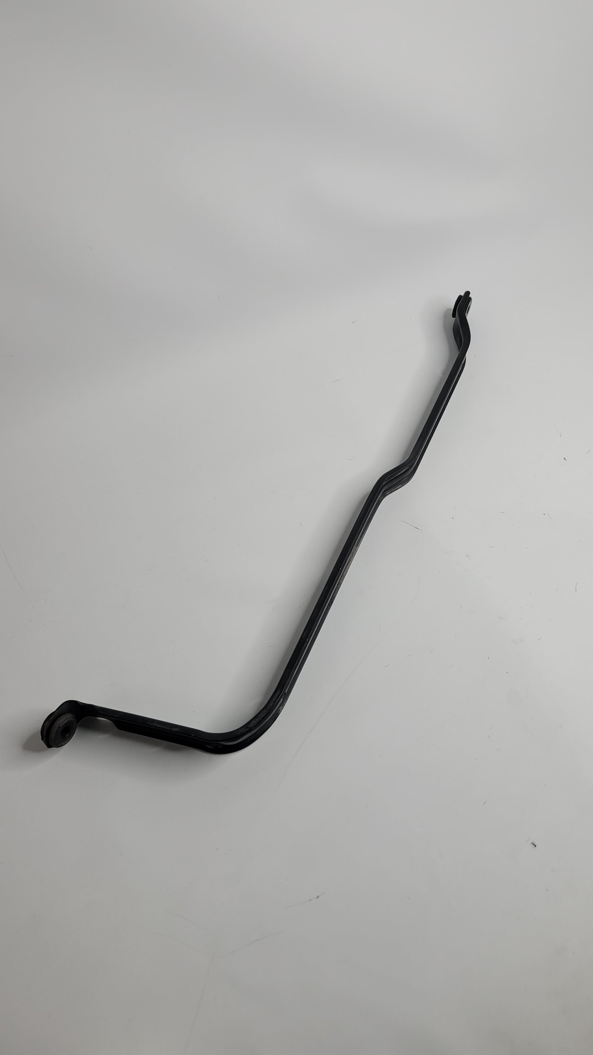 7260945 - BMW F Series Tank Tension Mount Bracket Fuel tank - MPerformance.parts