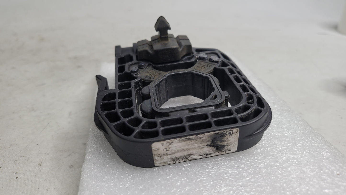 BMW G80 M3 Petrol Radiator Pack Bracket Mount Right - MPerformance.parts