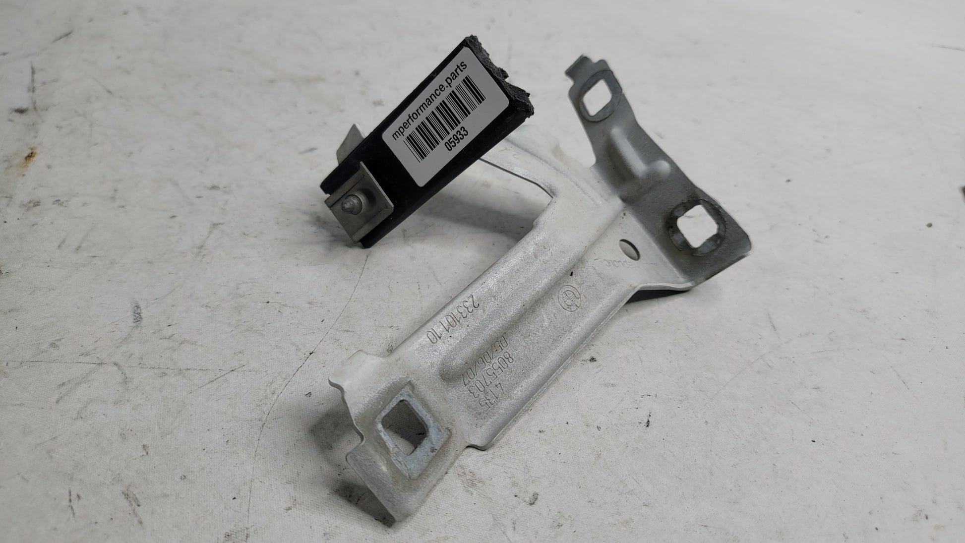 05933 - MPerformance.parts