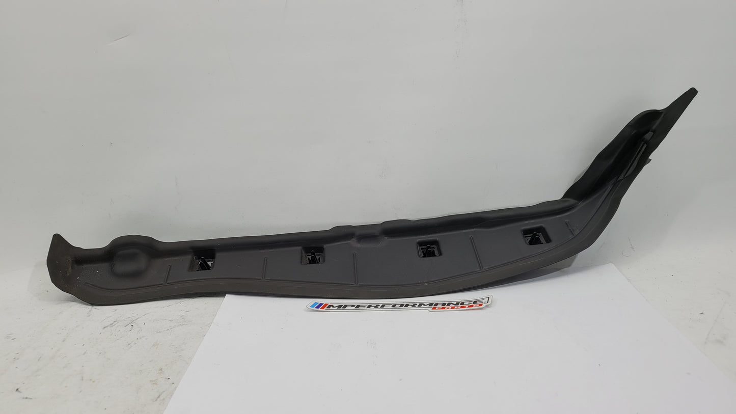 BMW G20 G21 G80 wing panel seal trim cover front right, MPerformance.parts, for sedan and coupe models.