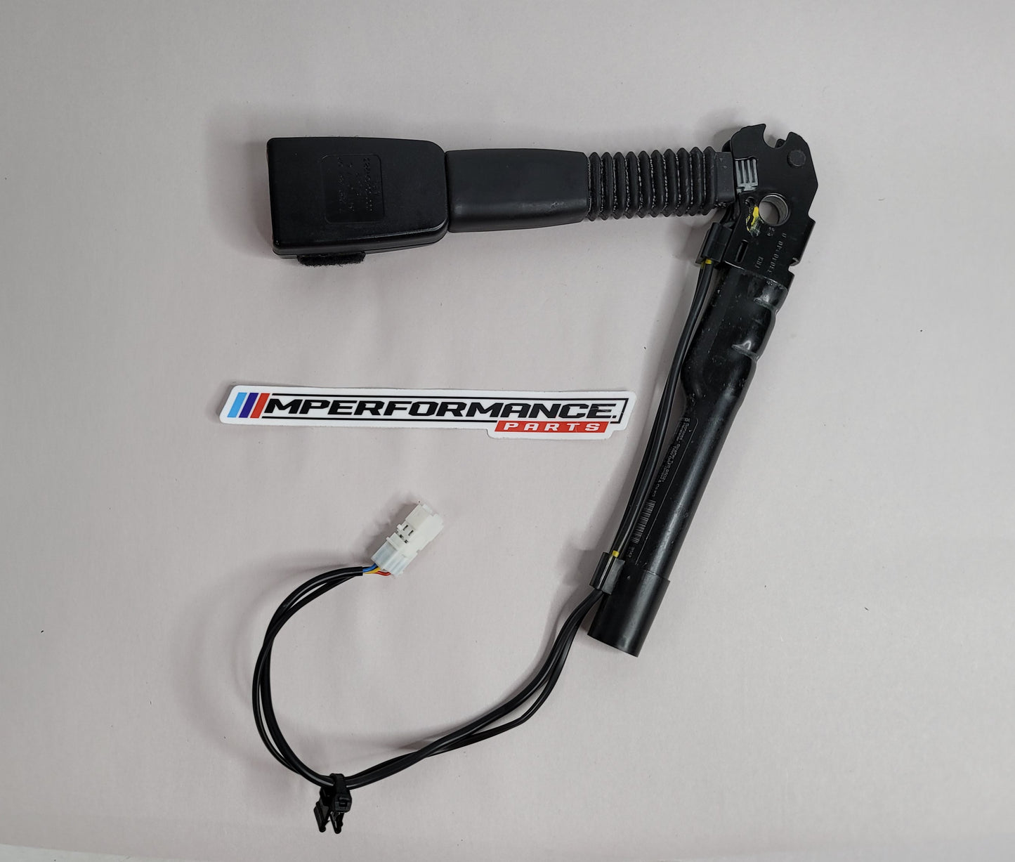 BMW F20 F21 F30 F31 F32 Seat Belt Buckle With Tensioner Front Left Side 7259387 - MPerformance.parts
