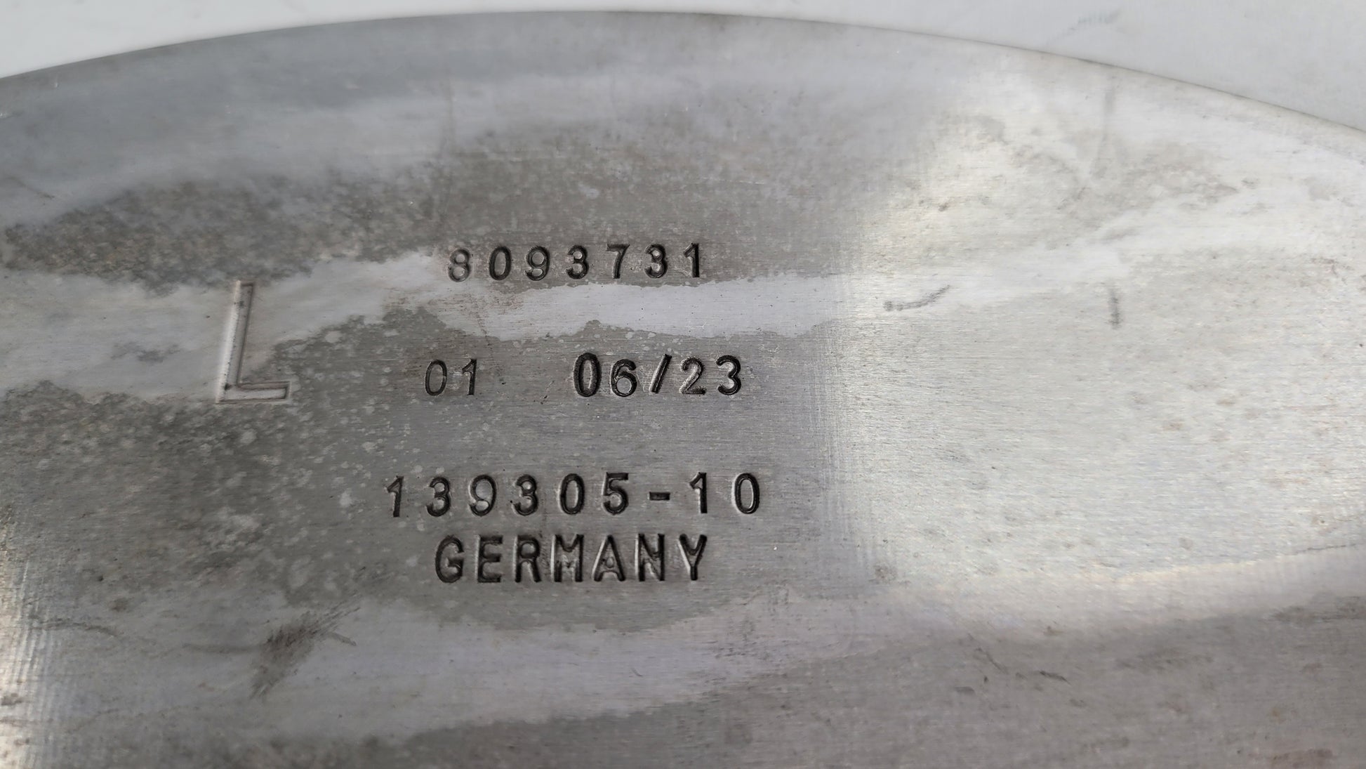 2021 - 2023 BMW G80 M3 COMP RWD FRONT LEFT DRIVER KNUCKLE WHEEL HUB DUST SHIELD 8093711 - MPerformance.parts