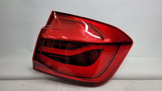 BMW 3 SERIES REAR TAIL LIGHT RIGHT SIDE DRIVER SIDE h4736911806 - MPerformance.parts
