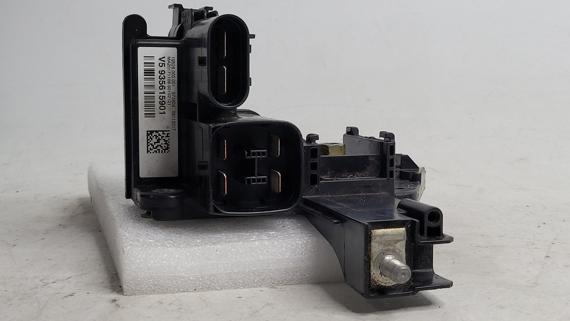 BMW M3 F80 2018 Positive Battery Terminal Junction Box 935615901 - MPerformance.parts