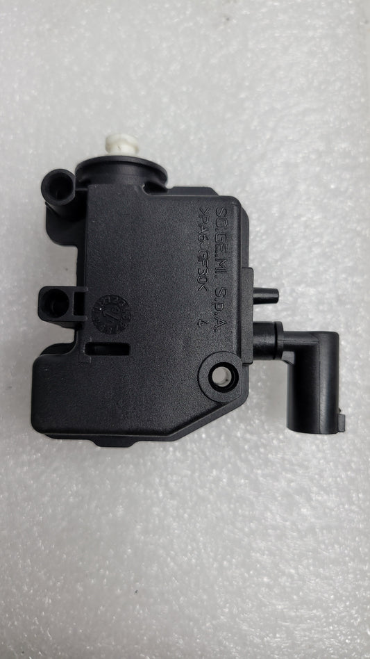 BMW F20 F22 F30 Fuel Filler Flap Drive Mechanism Actuator Opener 7270792 - MPerformance.parts
