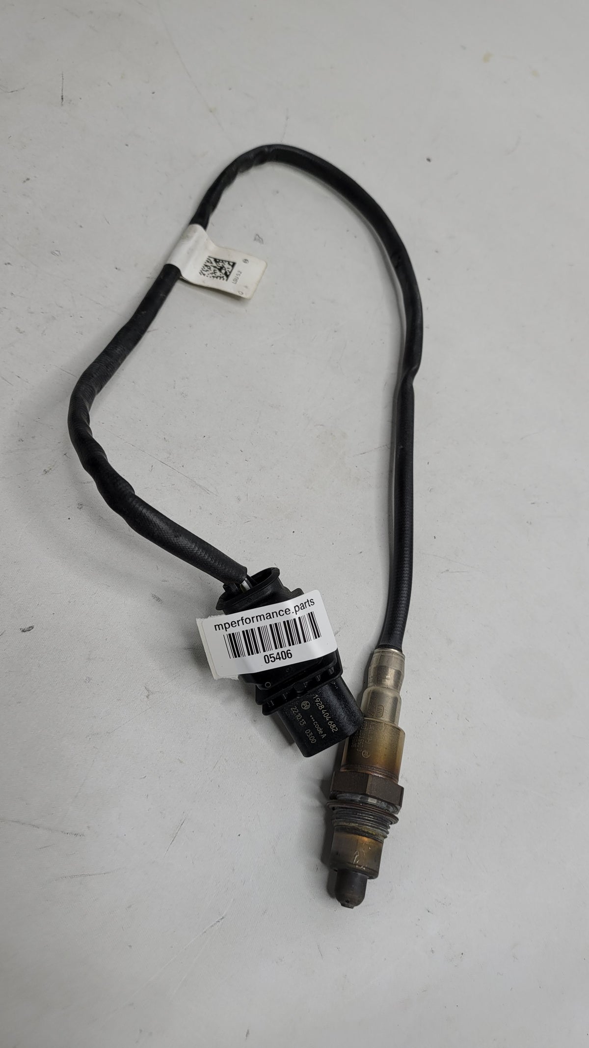 F80 M3 S55 lambda oxygen sensor 1928404682 by MPerformance.parts, black sensor with wiring connector
