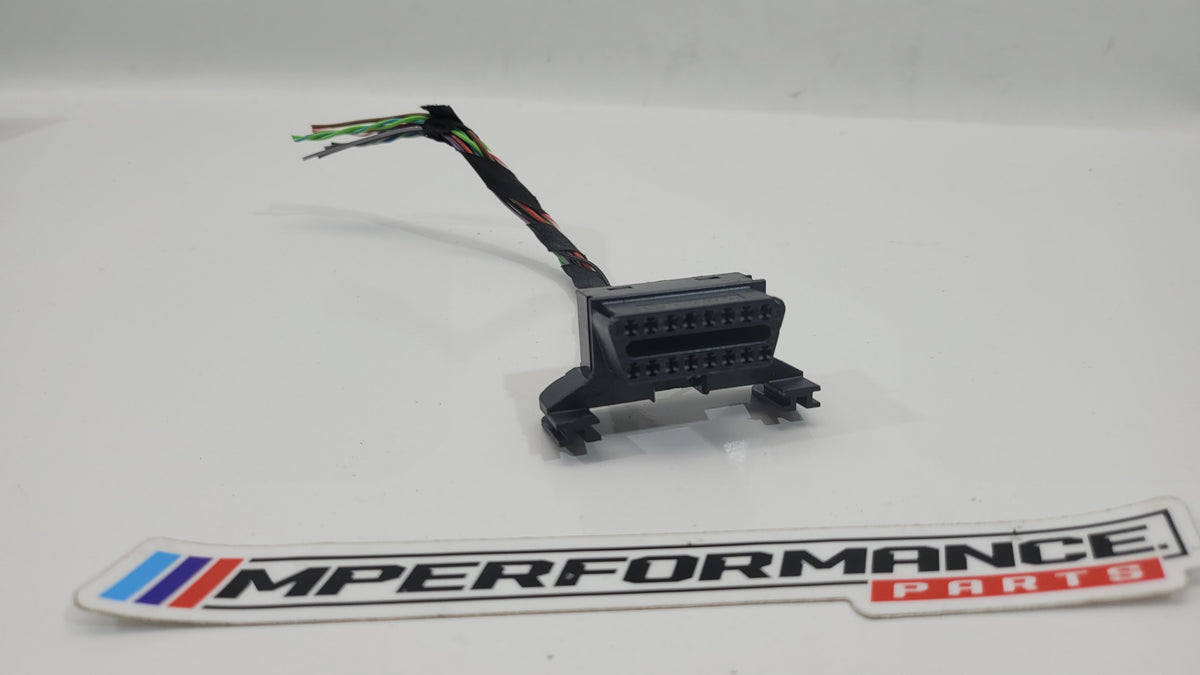 BMW Wiring Connector 933526