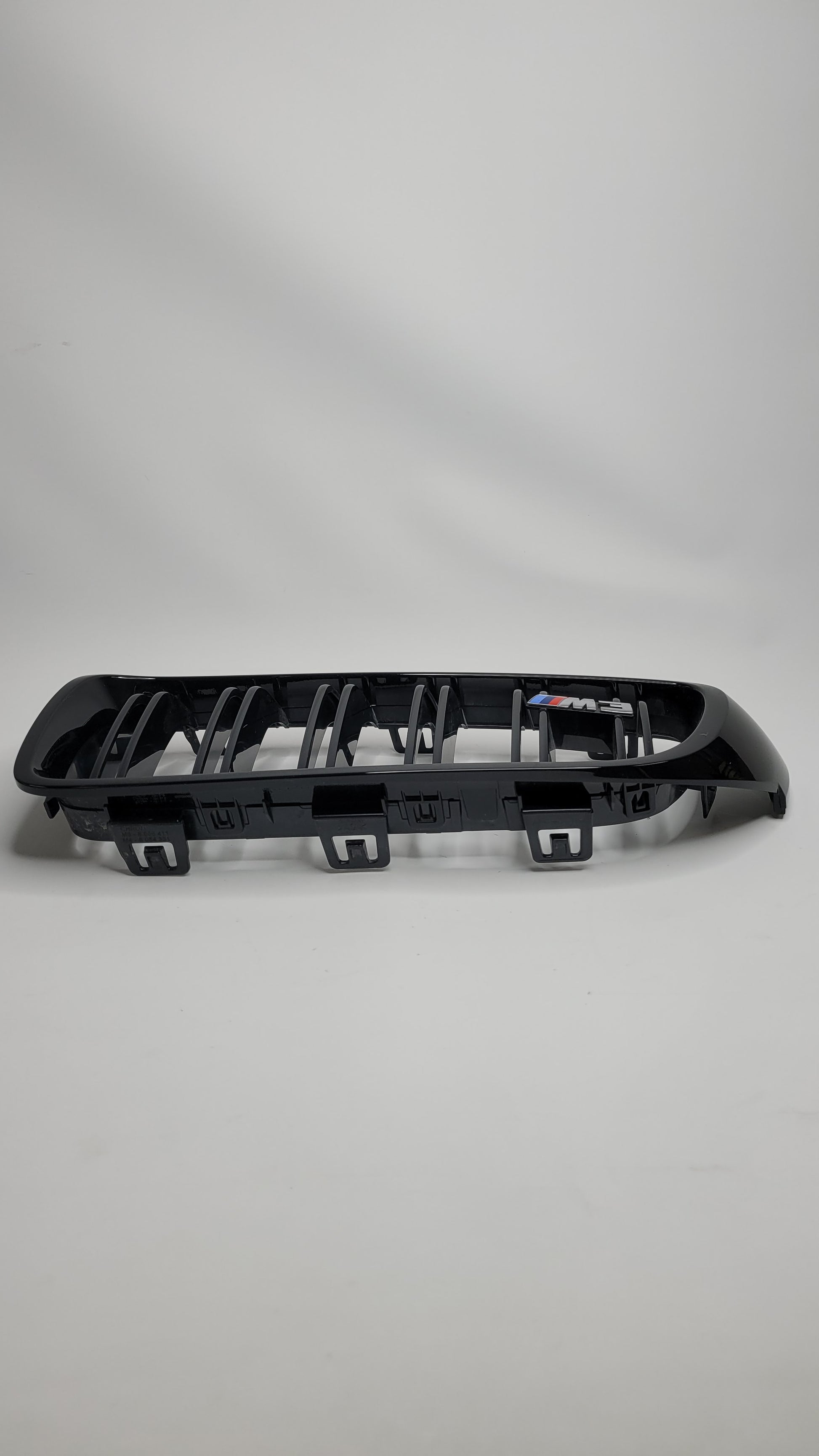 BMW 3 SERIES RADIATOR GRILLE LEFT SIDE M3 F80 - MPerformance.parts