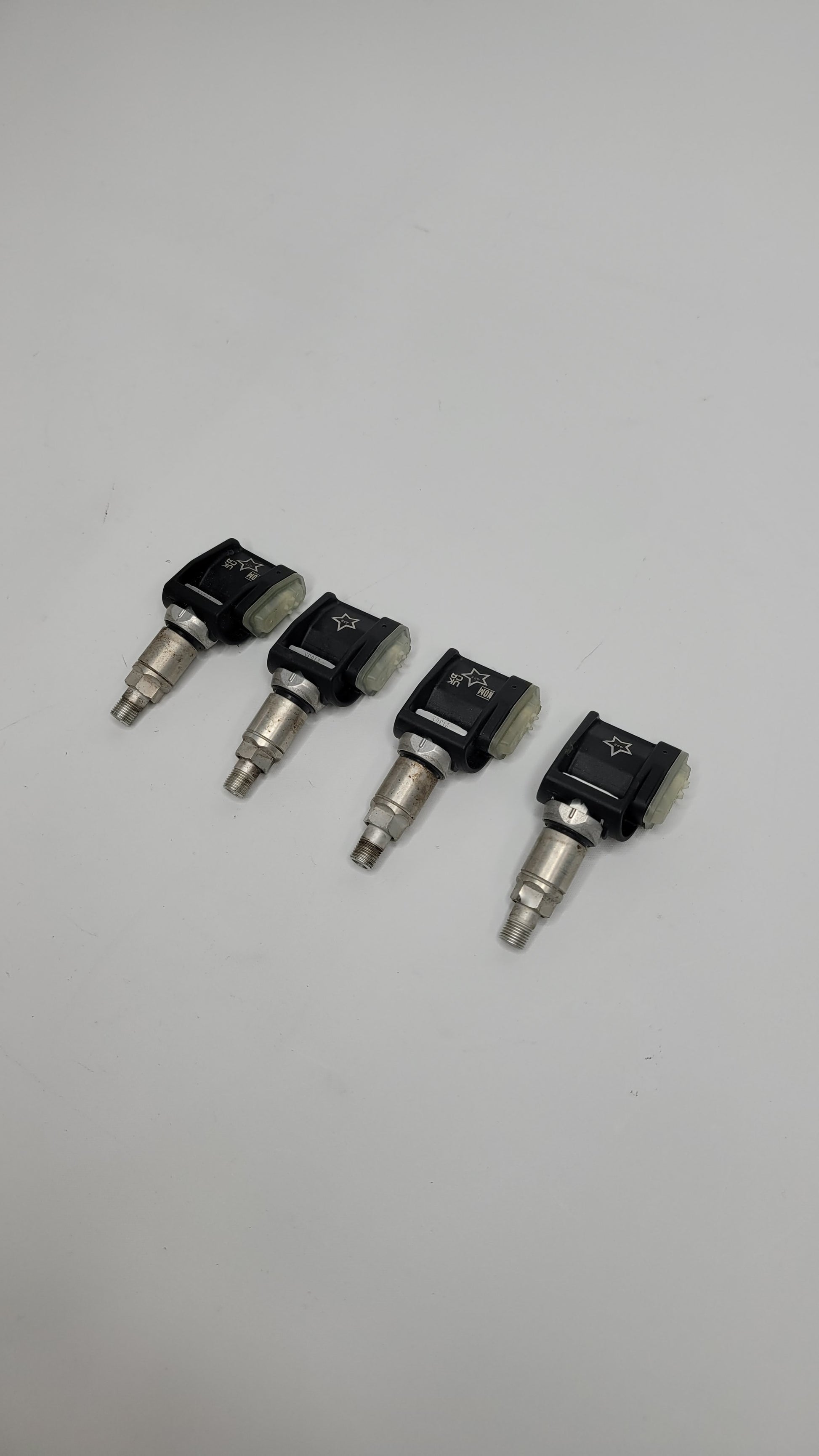 BMW SET of 4 TPMS Tire Pressure Monitor Sensor x4 - 6887140-03 - MPerformance.parts