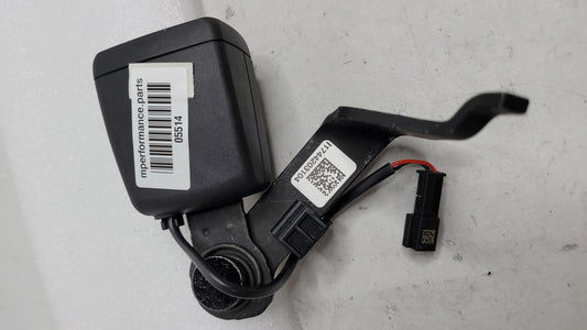 BMW M3 G80 - REAR LEFT SEAT BELT Buckle / Receiver 7442031 - MPerformance.parts