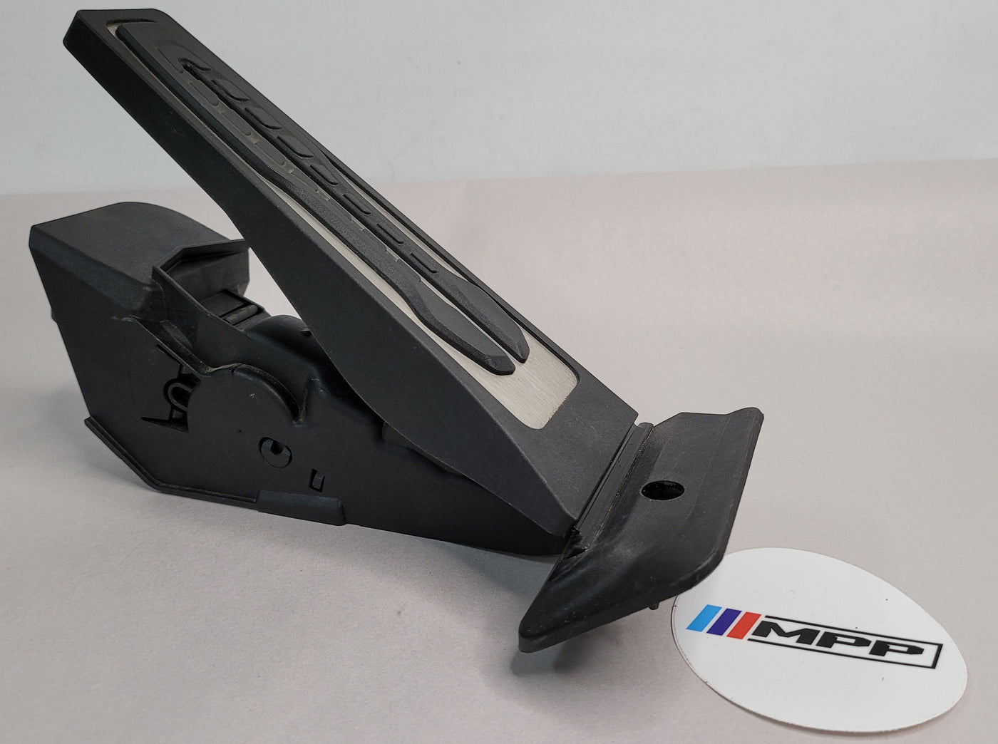 BMW G05 G07 G22 G80 G82 M3 F42 XM ACCELERATOR PEDAL THROTTLE MODULE AUTO 6889820 - MPerformance.parts