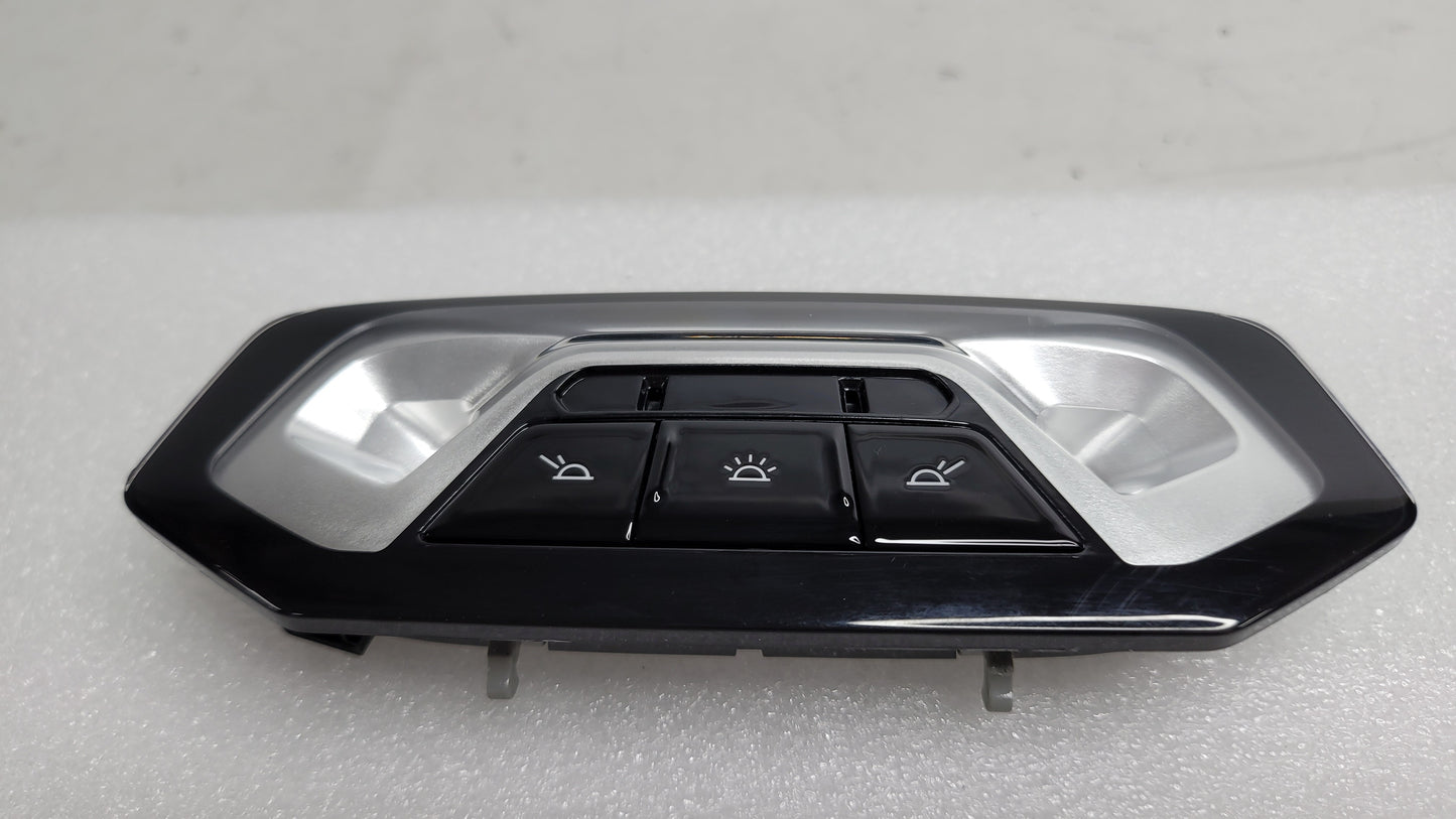 BMW M3 G80 REAR UPPER CENTER CONSOLE DOME LIGHT ASSEMBLY 791081301 - MPerformance.parts