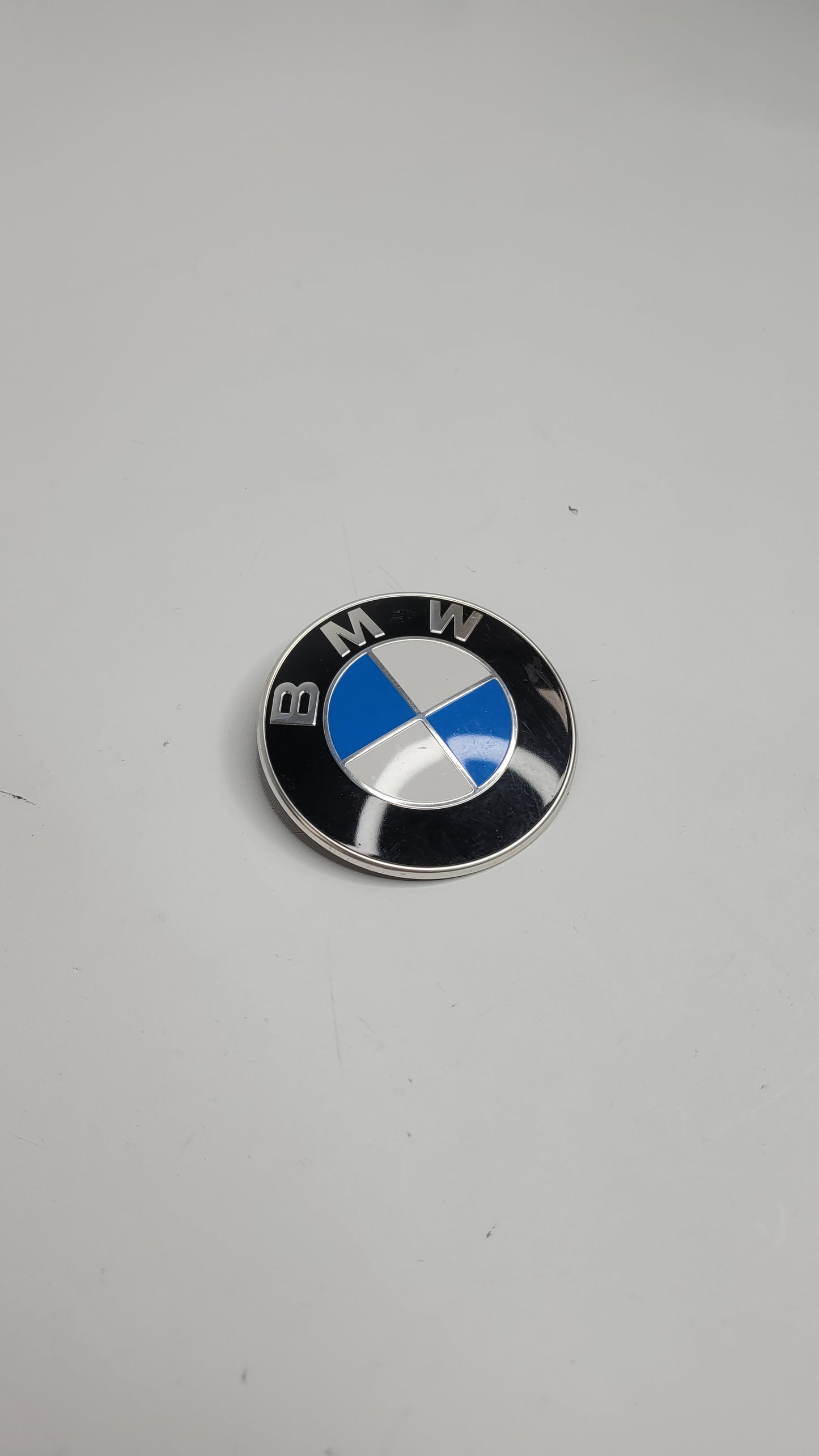 BMW 74mm REAR TRUNK ROUNDEL E46 E39 F22 F23 E90 F30 F31 OEM 821923705 - MPerformance.parts
