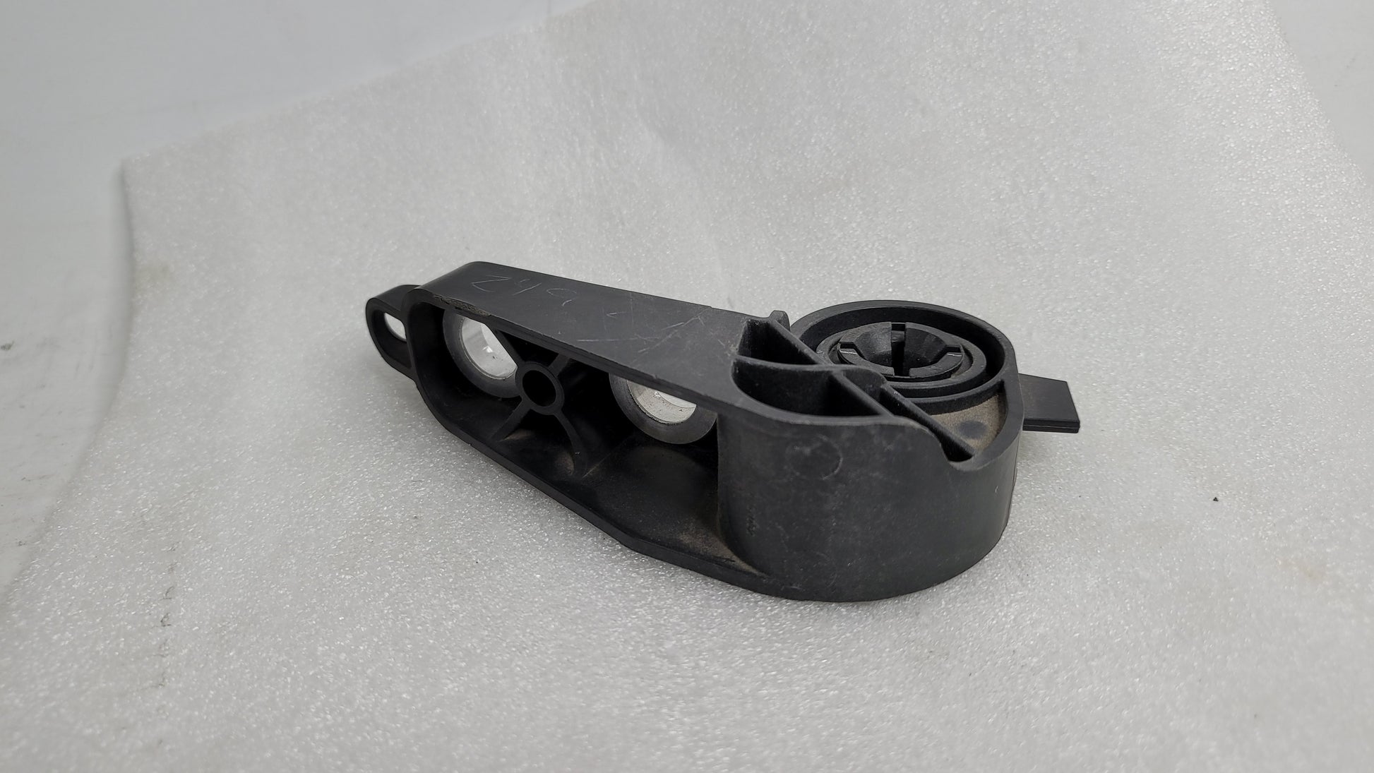 BMW M3 G80 Right Air Duct Bracket 7457052 - MPerformance.parts