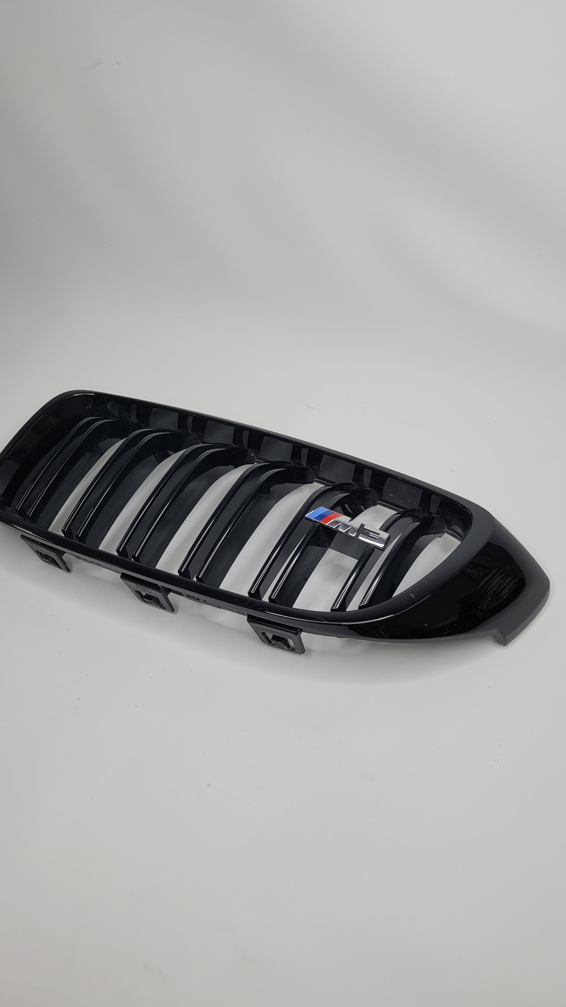 BMW 3 SERIES RADIATOR GRILLE LEFT SIDE M3 F80 - MPerformance.parts