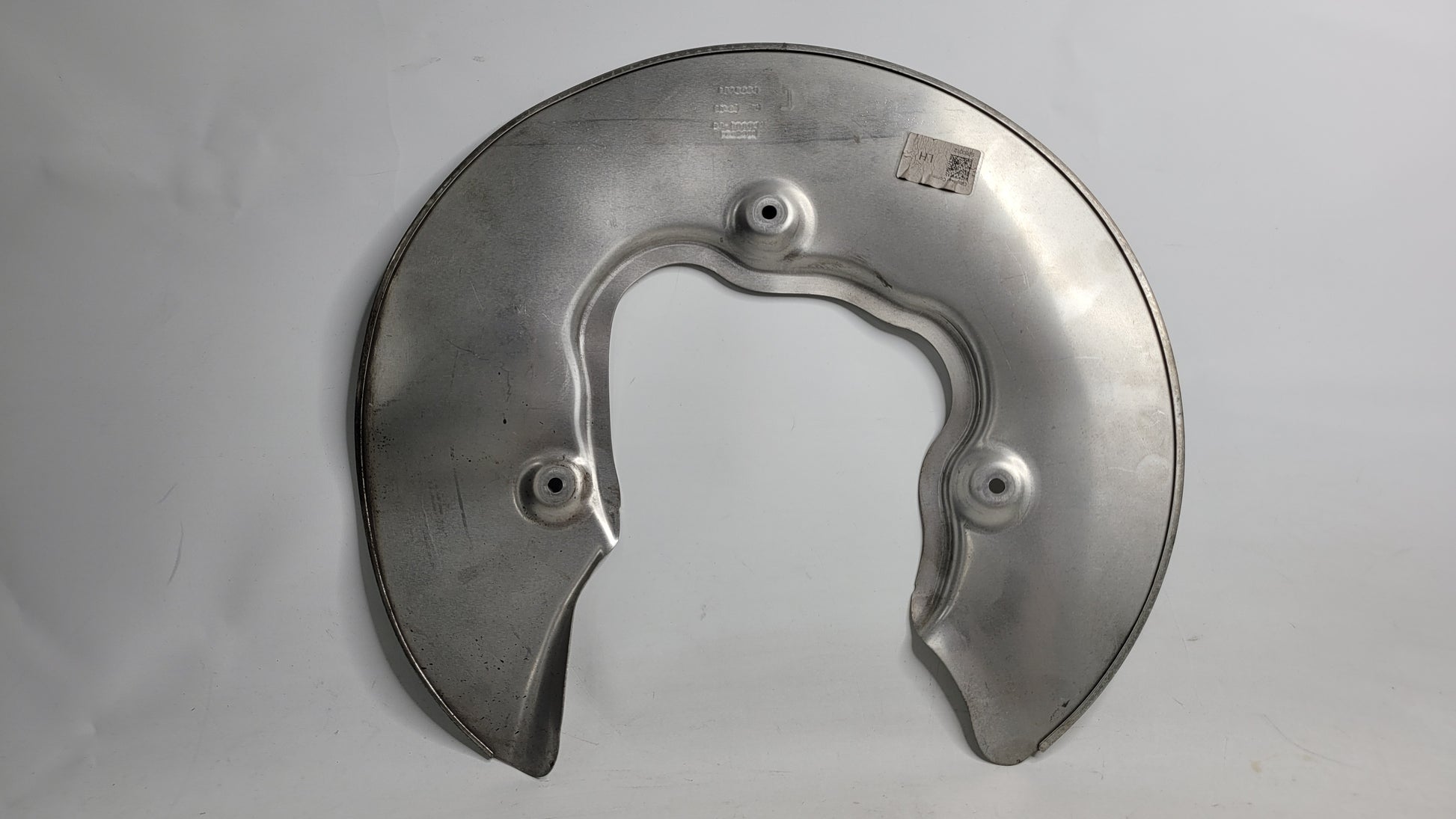 2021 - 2023 BMW G80 M3 COMP RWD FRONT LEFT DRIVER KNUCKLE WHEEL HUB DUST SHIELD 8093711 - MPerformance.parts