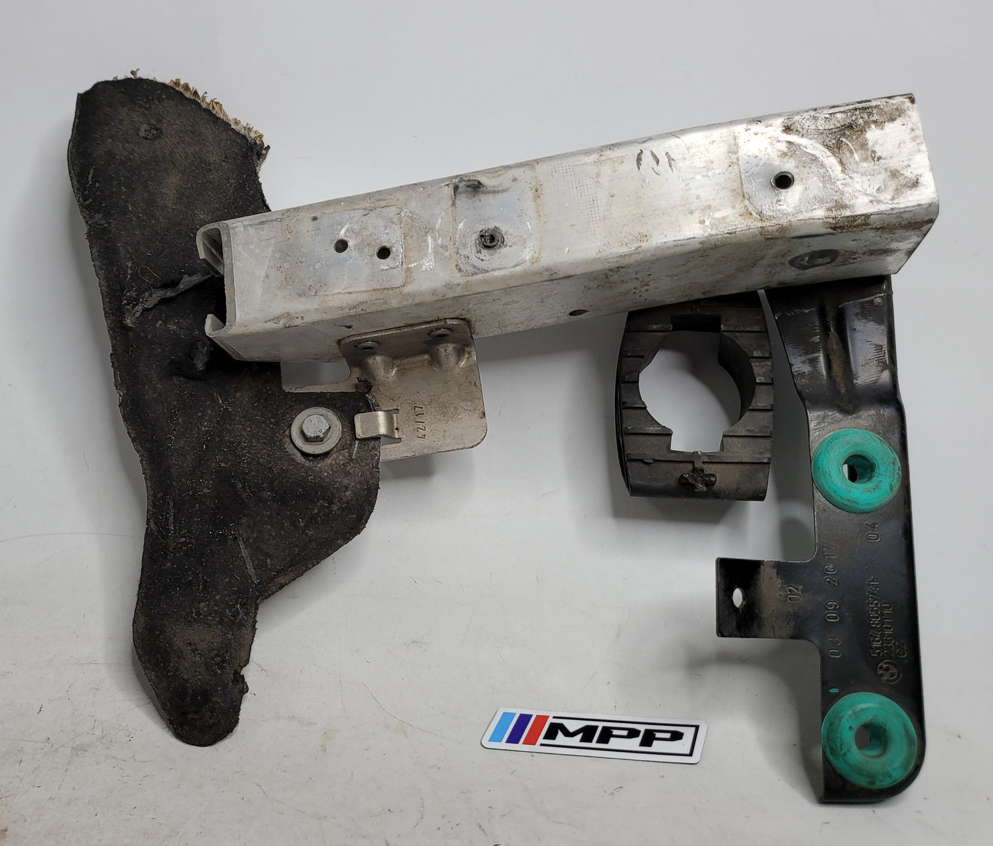 BMW M3 F80 2018 Auxiliary Radiator Bracket Lower LHS 8055741 - MPerformance.parts