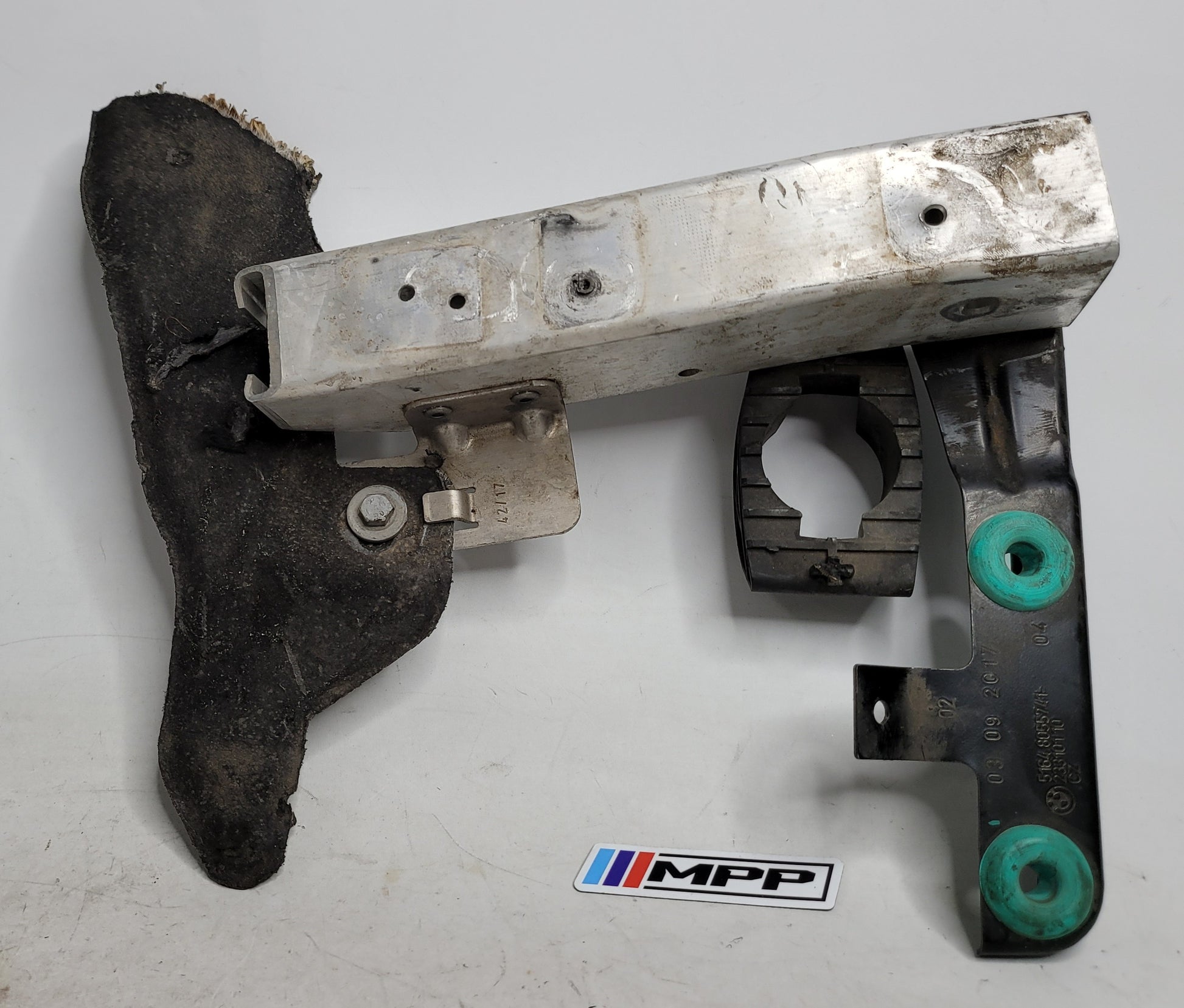 BMW M3 F80 2018 Auxiliary Radiator Bracket Lower LHS 8055741 - MPerformance.parts