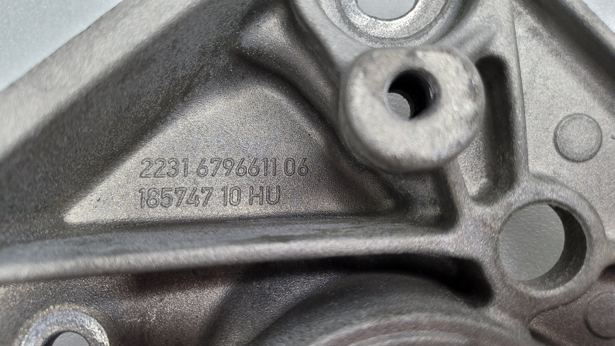 BMW F80 F82 F87 M2 M3 M4 Transmission Gearbox Support Mount Bracket - 6796611 - MPerformance.parts