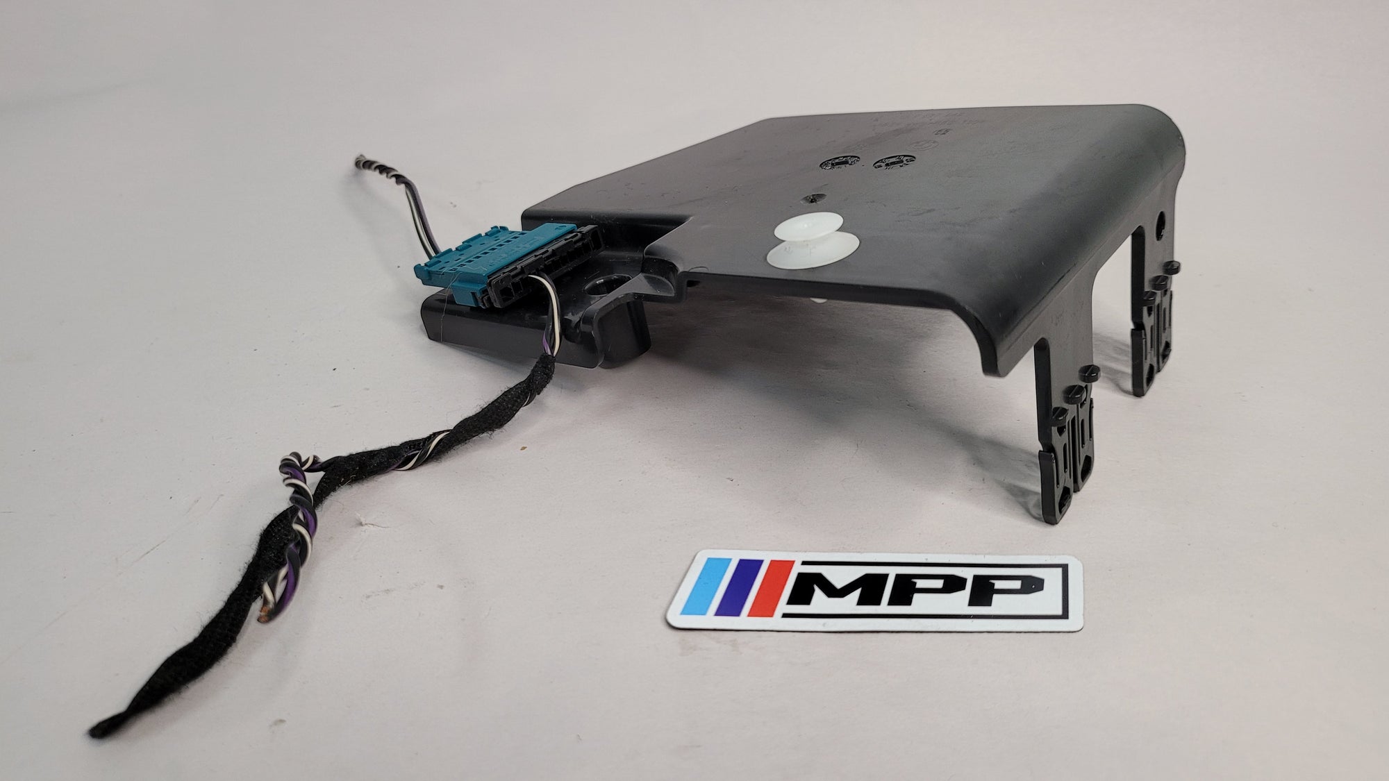 BMW 1 2 4 Series F20 F21 F30 F31 F80 M3 M4 Cover Control Unit FEM 9227646 by MPerformance.parts, showing the electronic control module.