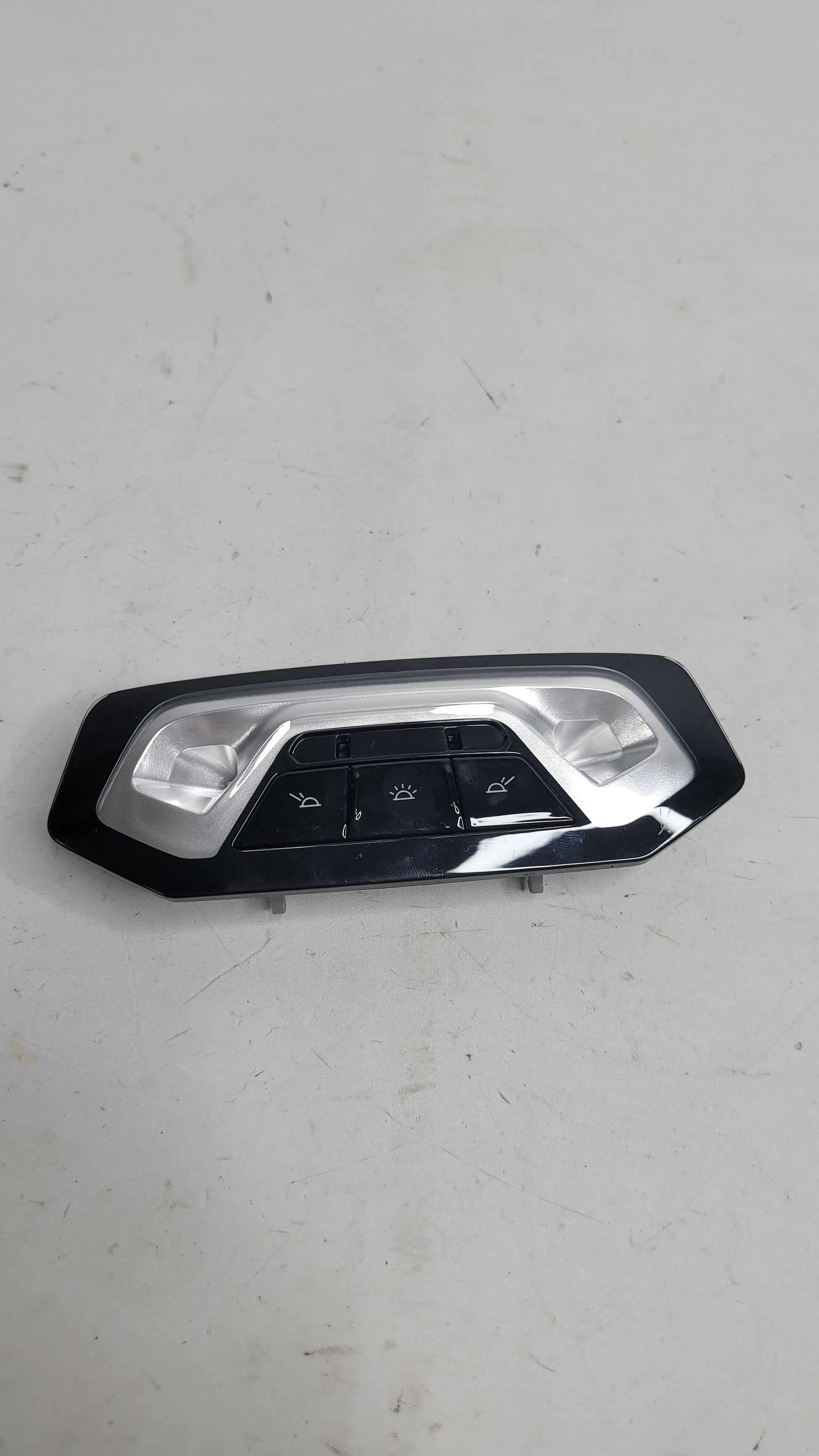 BMW M3 G80 REAR UPPER CENTER CONSOLE DOME LIGHT ASSEMBLY 791081301 - MPerformance.parts