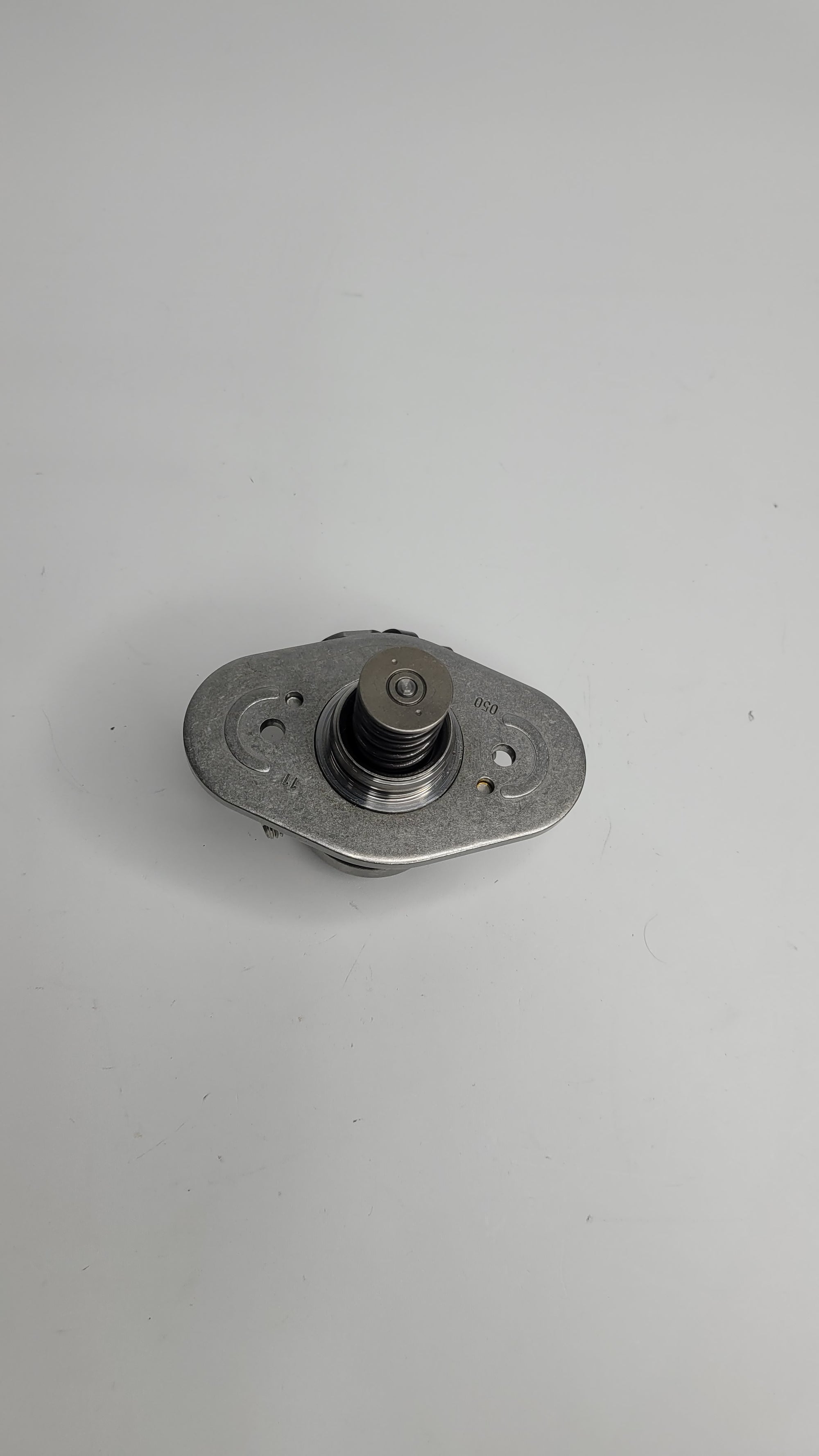 G80 M3 Fuel Pump 13518631642 - MPerformance.parts