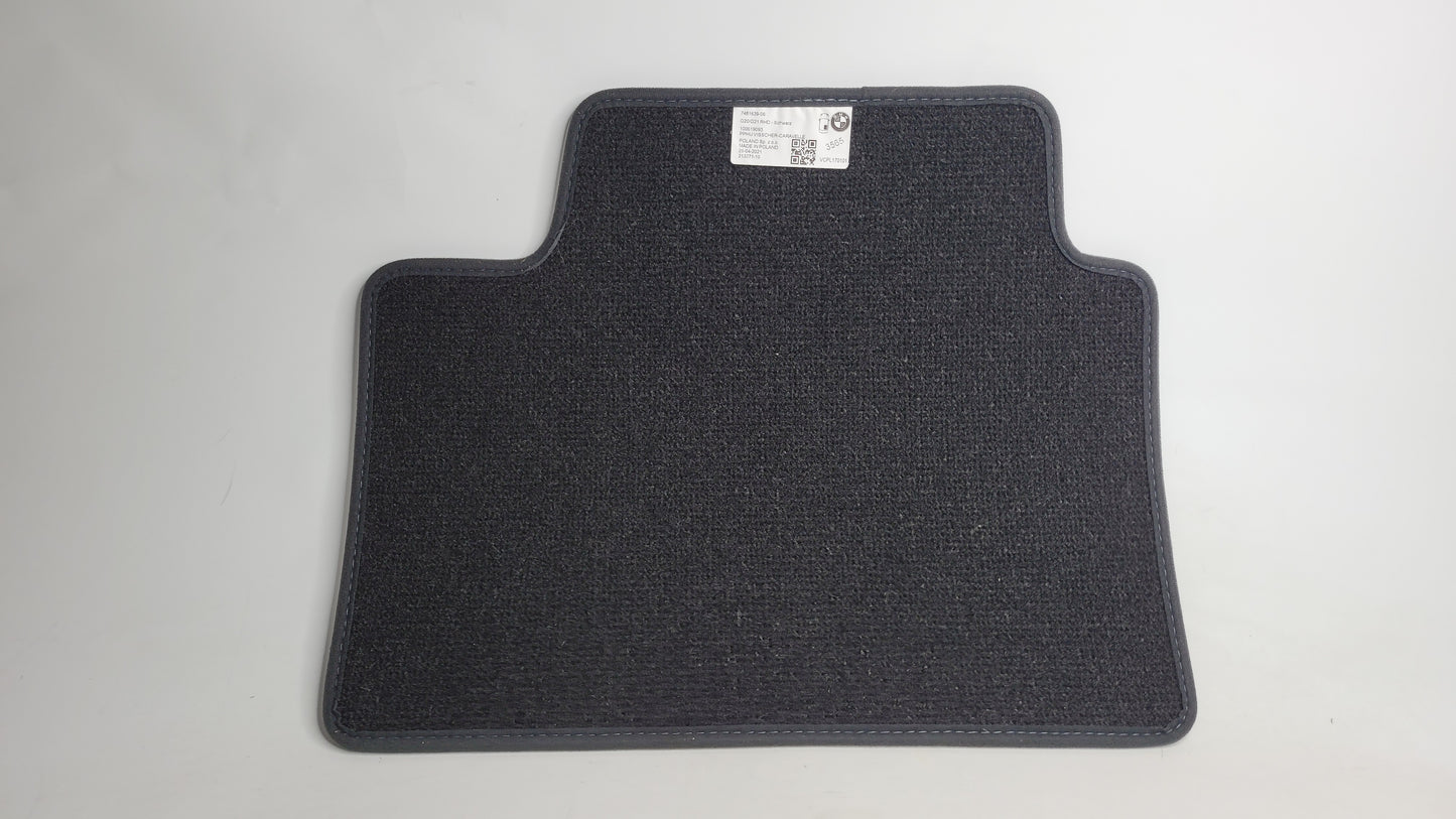 G80 M3 REAR RIGHT FLOORMAT 7481639-06 - MPerformance.parts