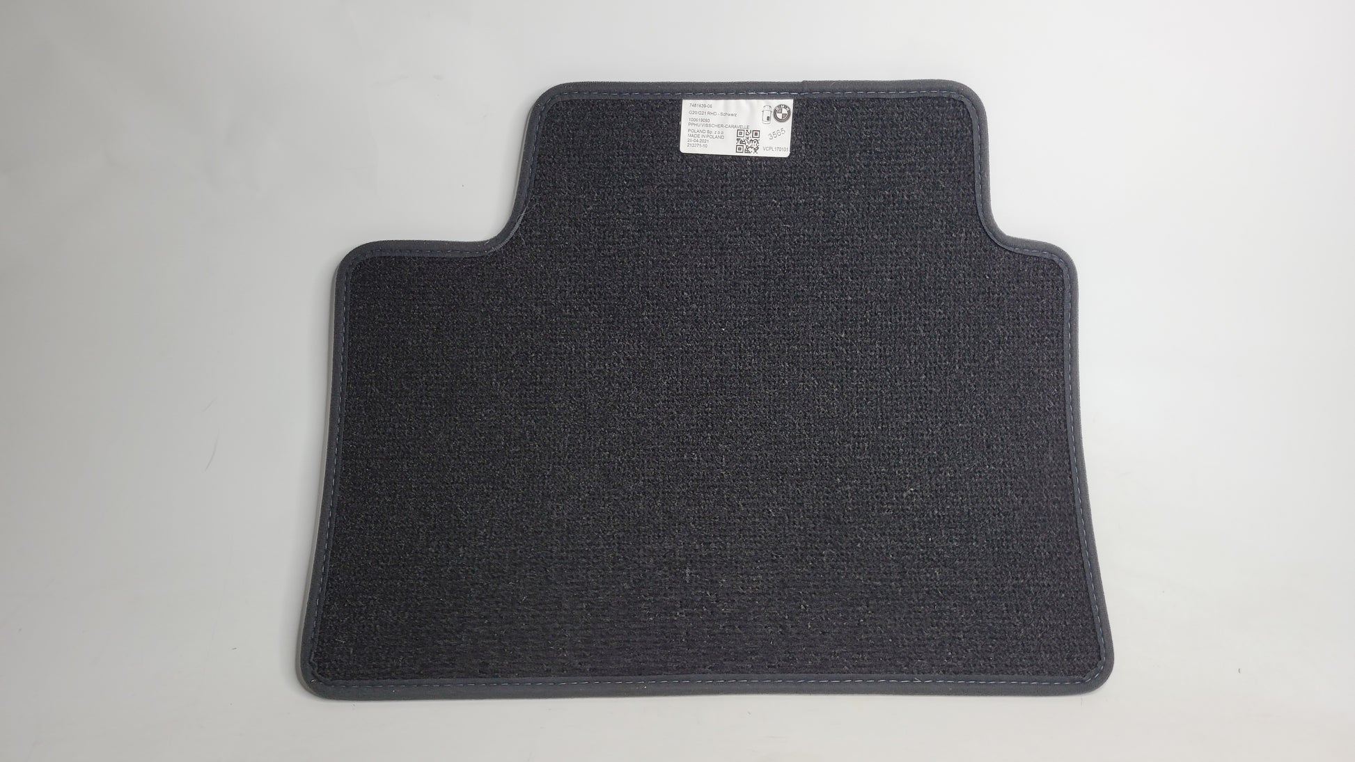 G80 M3 REAR RIGHT FLOORMAT 7481639-06 - MPerformance.parts