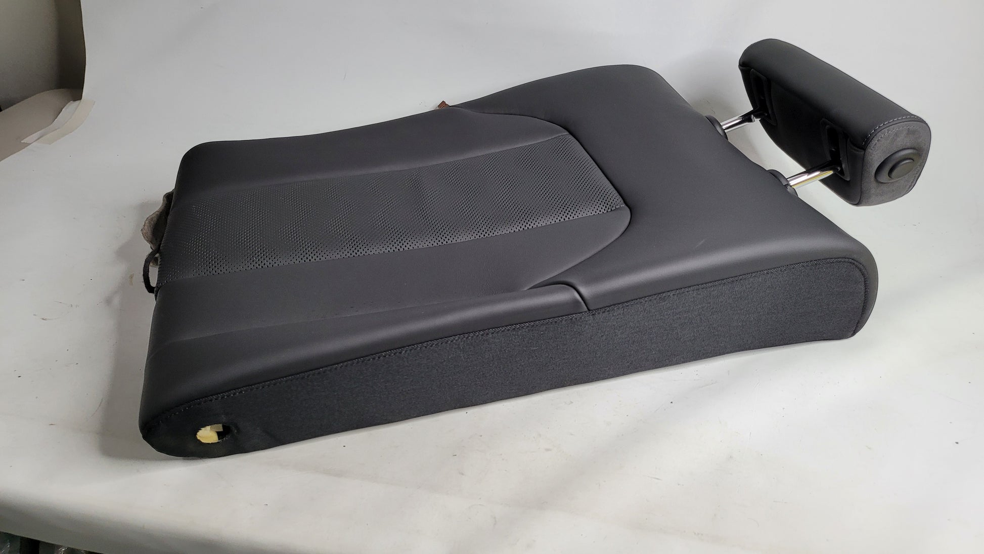 G80 M3 HEATED UPPER SEAT PANEL - MPerformance.parts