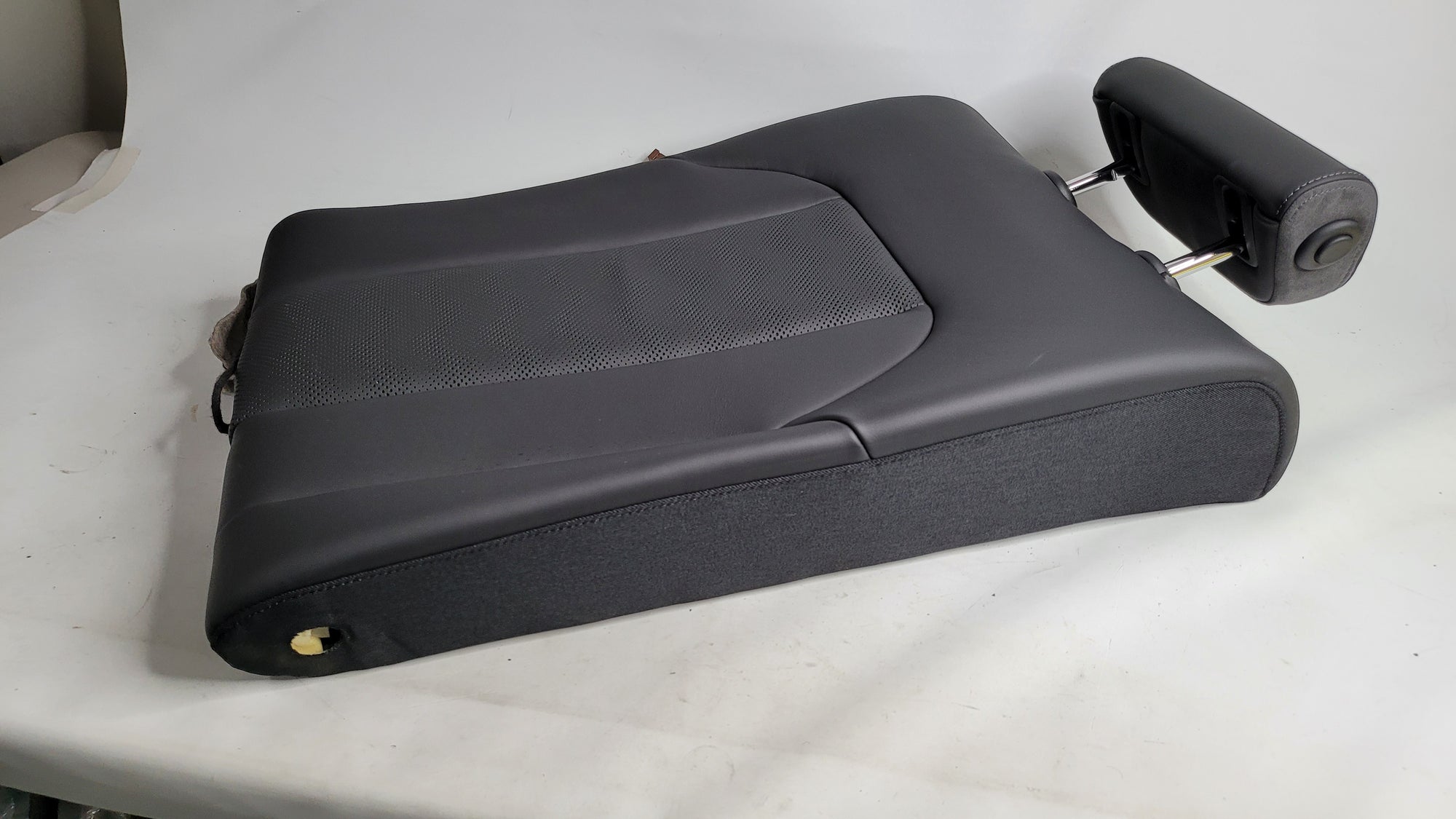 G80 M3 HEATED UPPER SEAT PANEL - MPerformance.parts