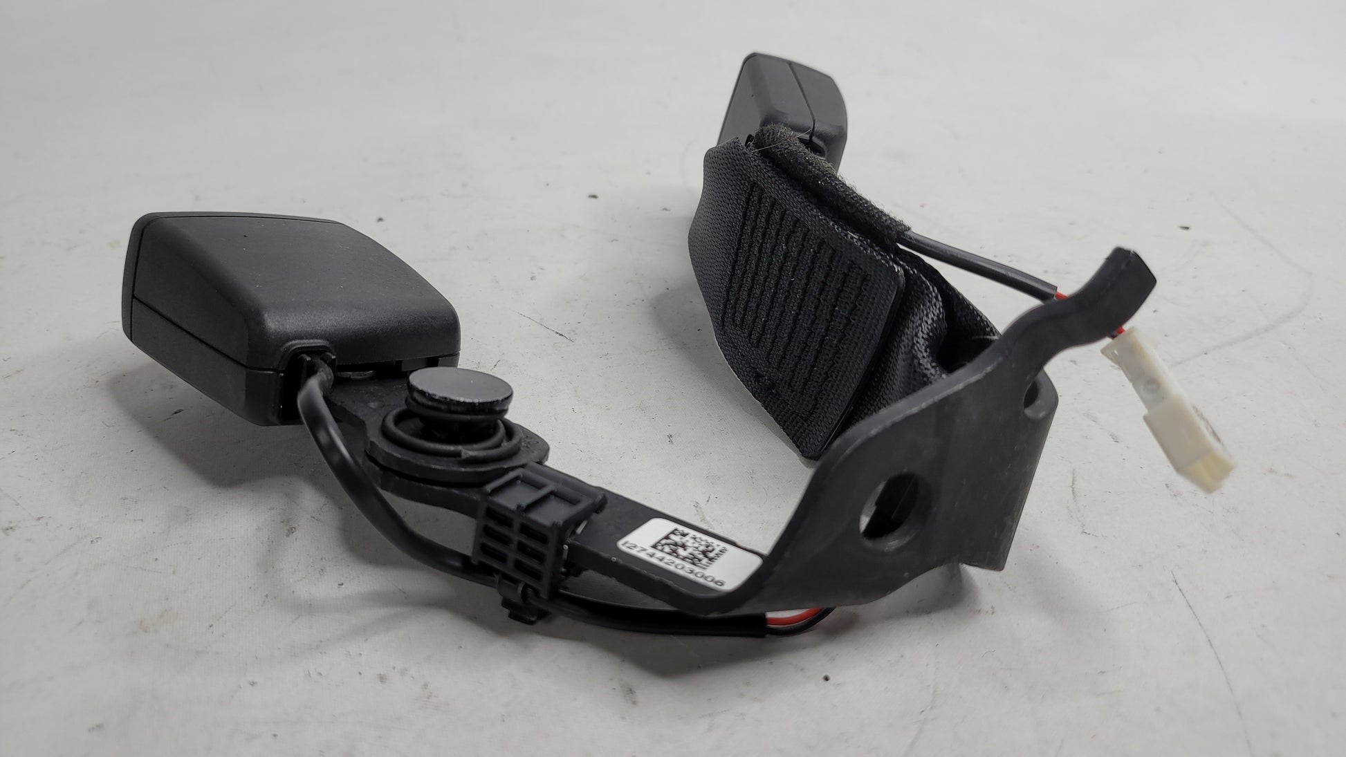 BMW M3 G80 Rear Seat Belt Buckle 7442030 - MPerformance.parts