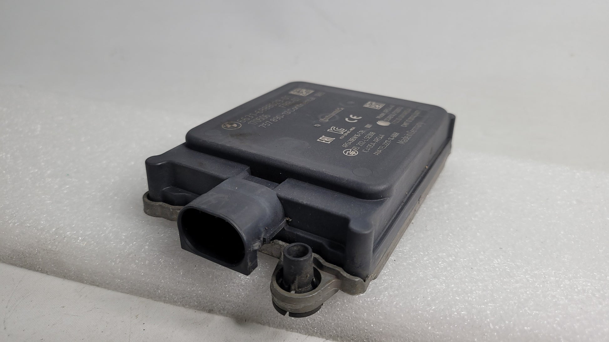 05692 - MPerformance.parts