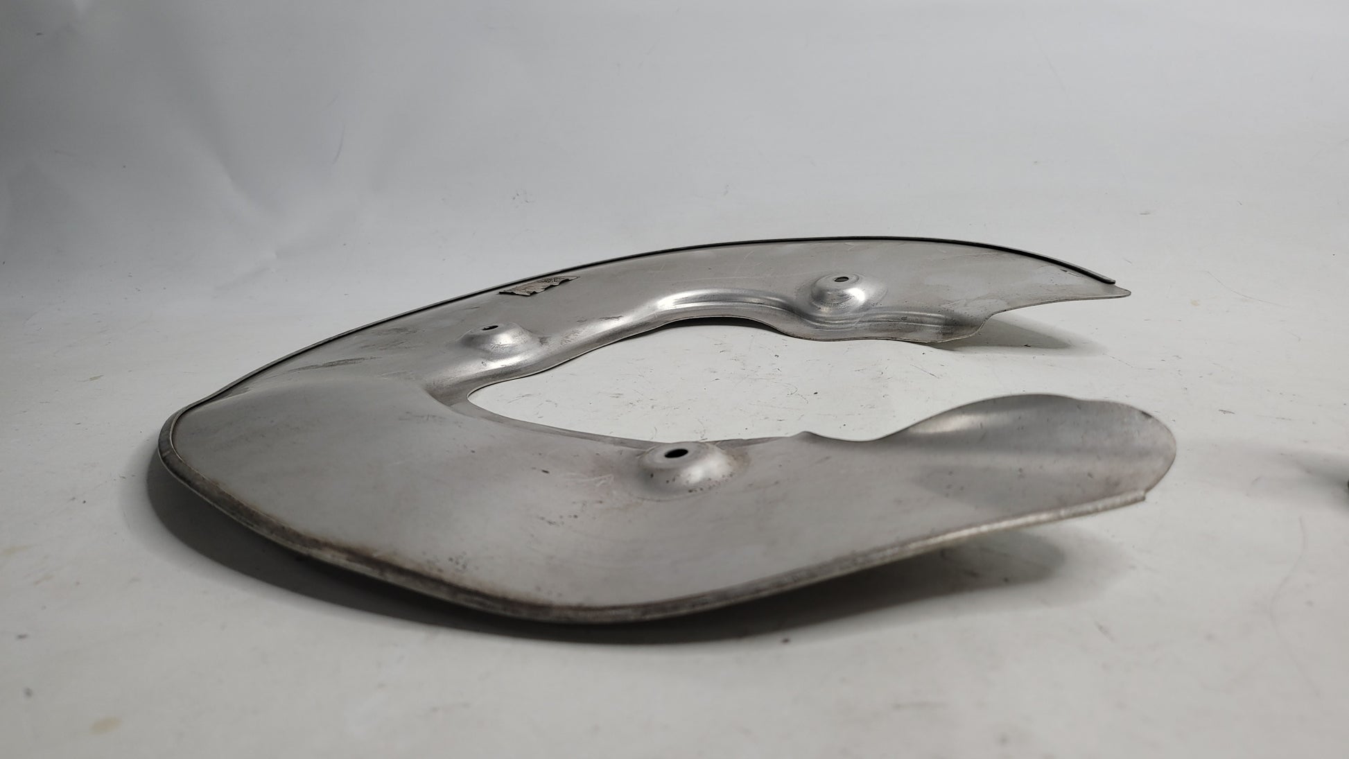 2021 - 2023 BMW G80 M3 COMP RWD FRONT LEFT DRIVER KNUCKLE WHEEL HUB DUST SHIELD 8093711 - MPerformance.parts