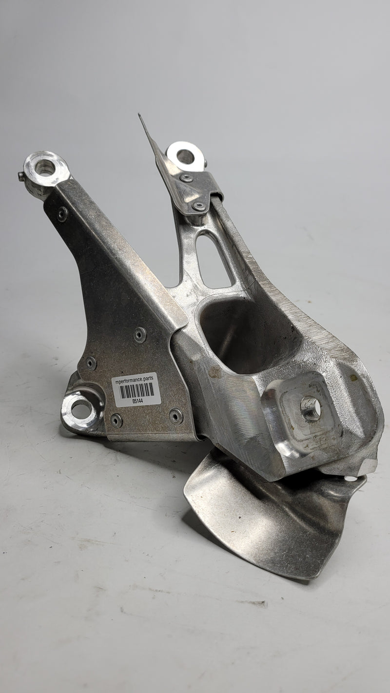 BMW F82 M4 F87 F80 F83 Right Engine Support Bracket 2284204 - MPerformance.parts