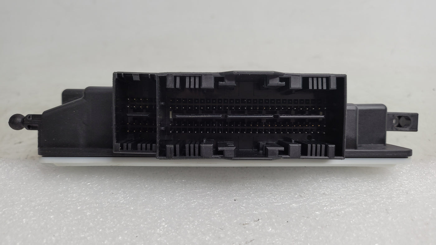 BMW F15 F16 F30 F25 F26 F22 F82 M4 ACSM4 ECU Airbag Control Module unit, part 6837359, showing the electronic control module.