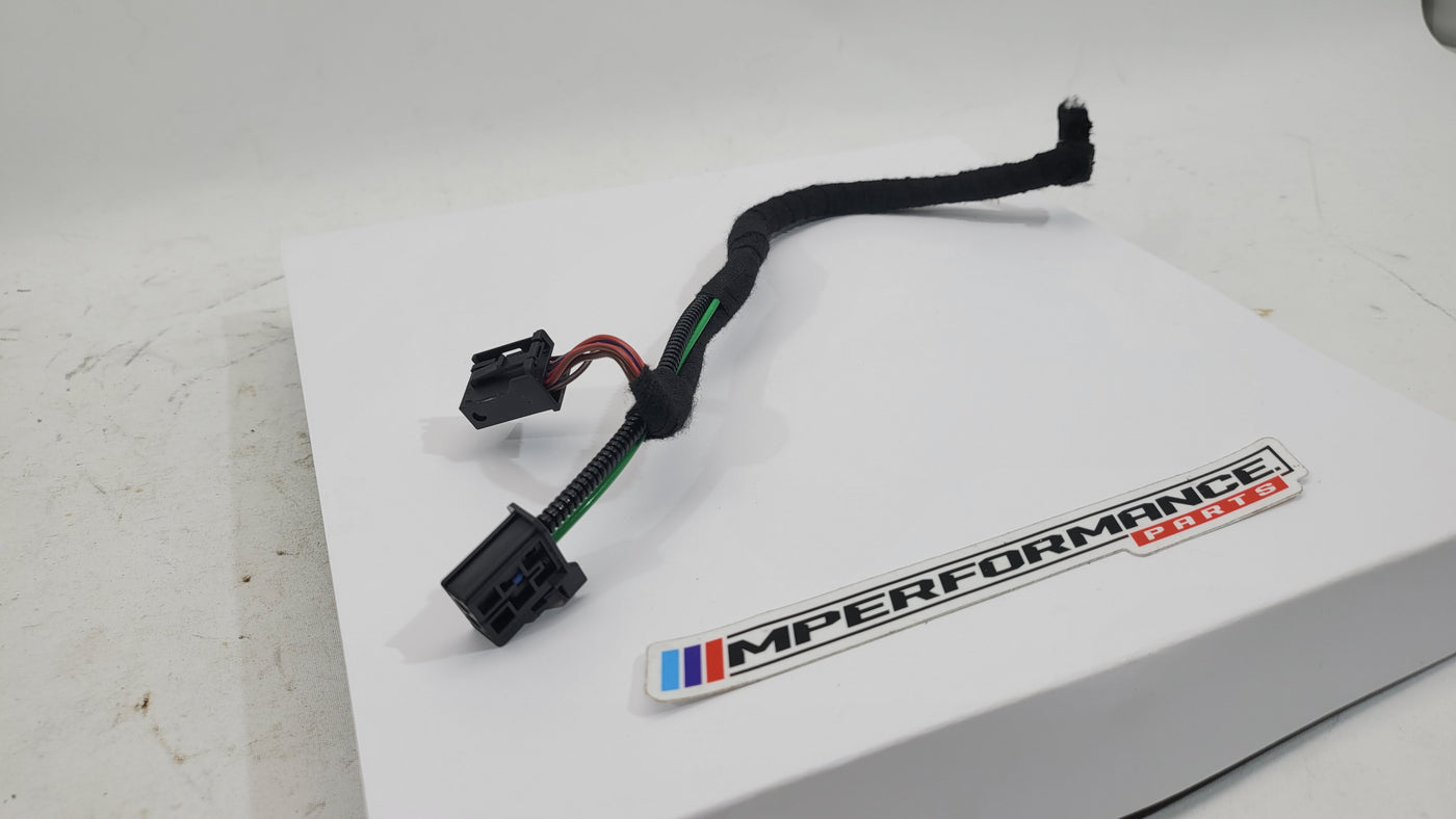 BMW speedometer connector pigtail for 320i, 328i, 335i, 340i, 330i, M3 F80 F30, showing electrical connector details.