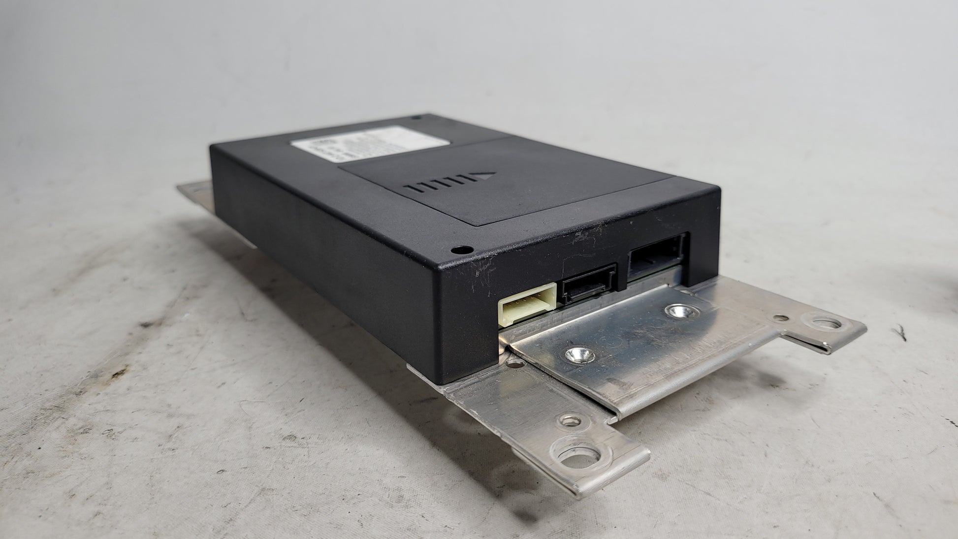 BMW M3 F80 COMMUNICATIONS TELEMATICS CONTROL MODULE 1D 2 447 520-01 - MPerformance.parts