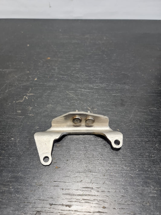 BMW M3 COMPETITION G80 OEM EXHAUST CONNECTION PIPE MOUNT TAB BRACE 8468991