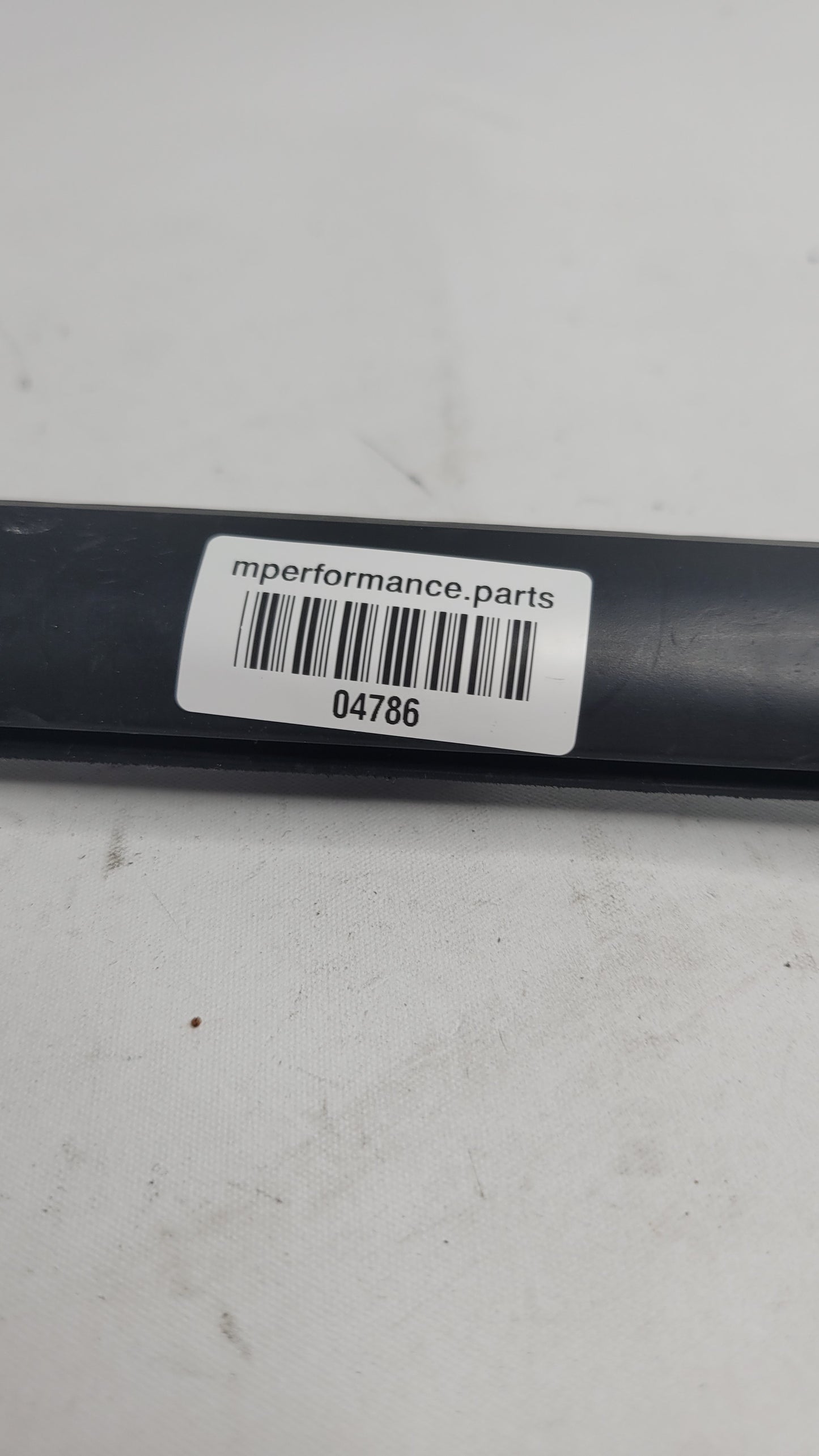 BMW 4 COUPE F32 F82 FRONT WINDSHIELD RIGHT VERTICAL TRIM 51317285928 - MPerformance.parts