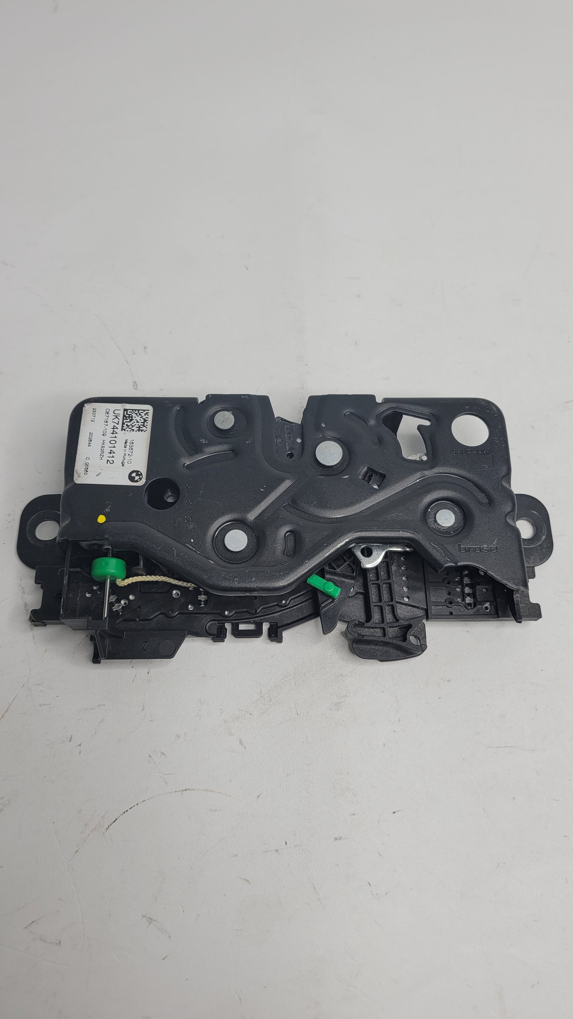 BMW G80 M3 REAR TRUNK DECK LID LATCH LOCK ACTUATOR 163672-10 - MPerformance.parts