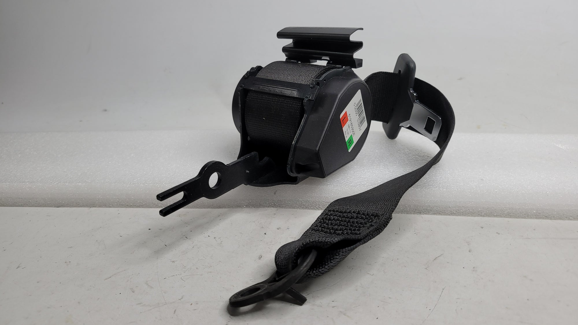 BMW M3 F80 SERIES SEAT BELT REAR RIGHT SIDE 619185300E - MPerformance.parts