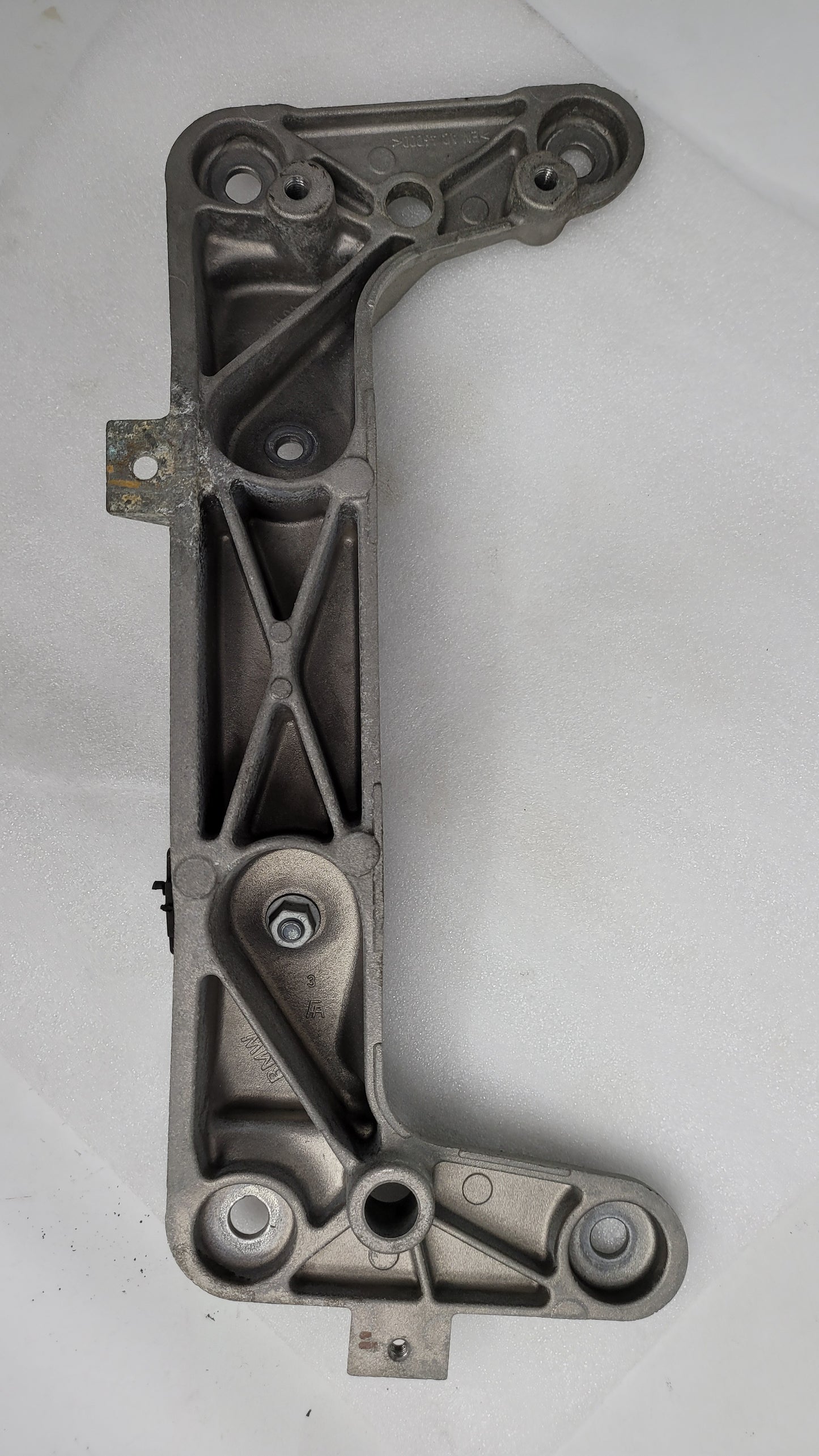 BMW F80 F82 F87 M2 M3 M4 Transmission Gearbox Support Mount Bracket - 6796611 - MPerformance.parts