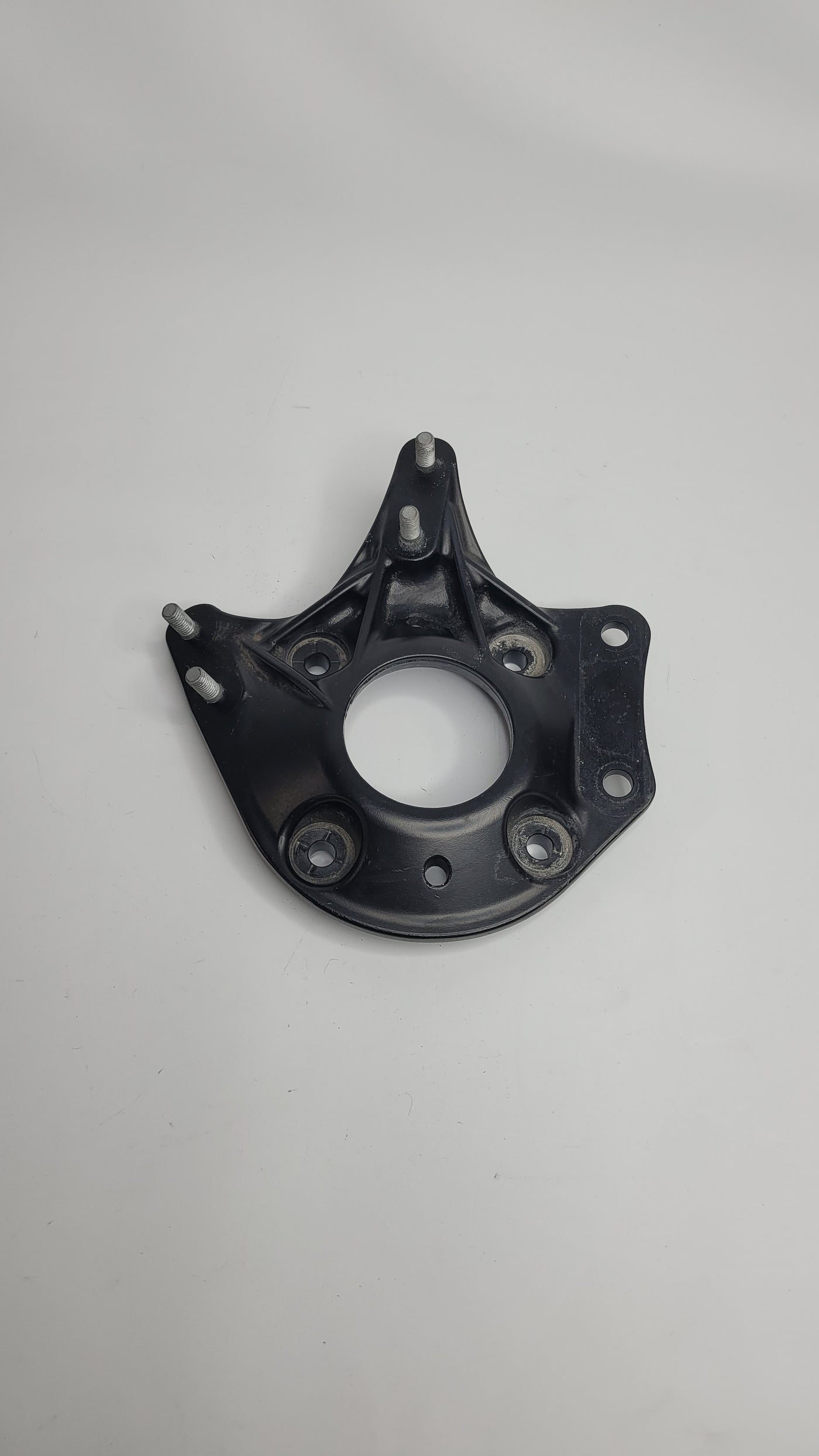 BMW M3 G80 Front Left Strut Mount Tower Brace Mount 8076673 - MPerformance.parts
