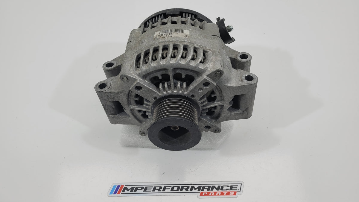 F82 F83 M4 S55 3.0 Petrol Alternator 7848603-02